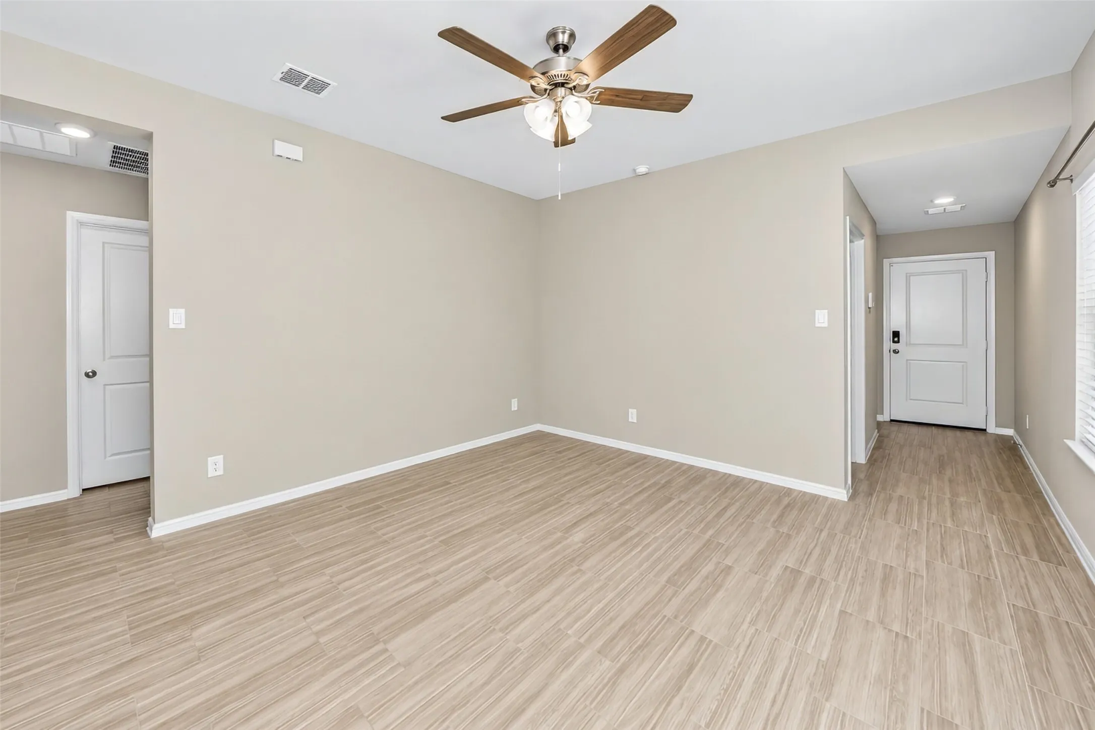 Single Family Residence For Rent in Wise County , 164 Greenhill Trail, Boyd, Texas 76023, 3 Bedroom, 2 Bathroom, 2 Garage spaces, 1,440 Sqft, built in 2025, mls#21324277, Real Estate Agent in Boyd, Homes For Rent in Wise county, Homes For Rent in Boyd, Realtor in Boyd Texas, Real Estate Brokerage Independent Realty Texas, Luminita Cordes Realtor