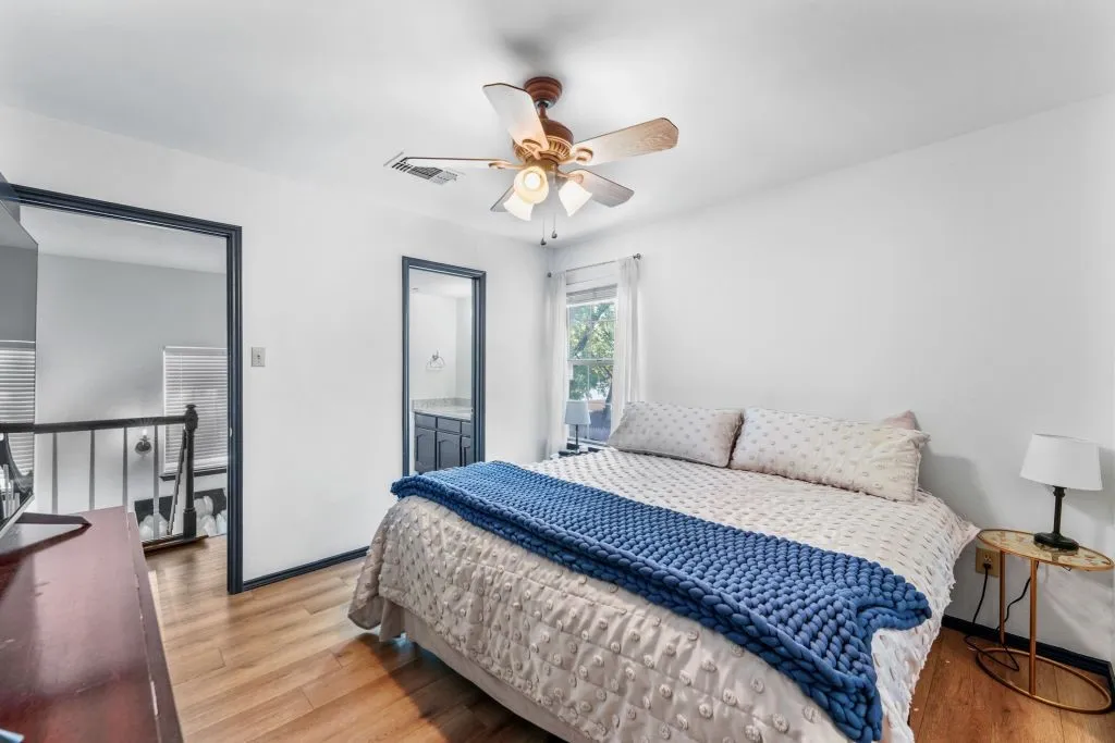 Condominium For Sale in Tarrant County , 1456 Meadowood Village Drive, Fort Worth, Texas 76120, 2 Bedroom, 2 Bathroom, Garage spaces, 900 Sqft, built in 1984, mls#21330152, Real Estate Agent in Fort Worth, Homes For Sale in Tarrant county, Homes For Sale in Fort Worth, Realtor in Fort Worth Texas, Real Estate Brokerage Independent Realty Texas, Luminita Cordes Realtor