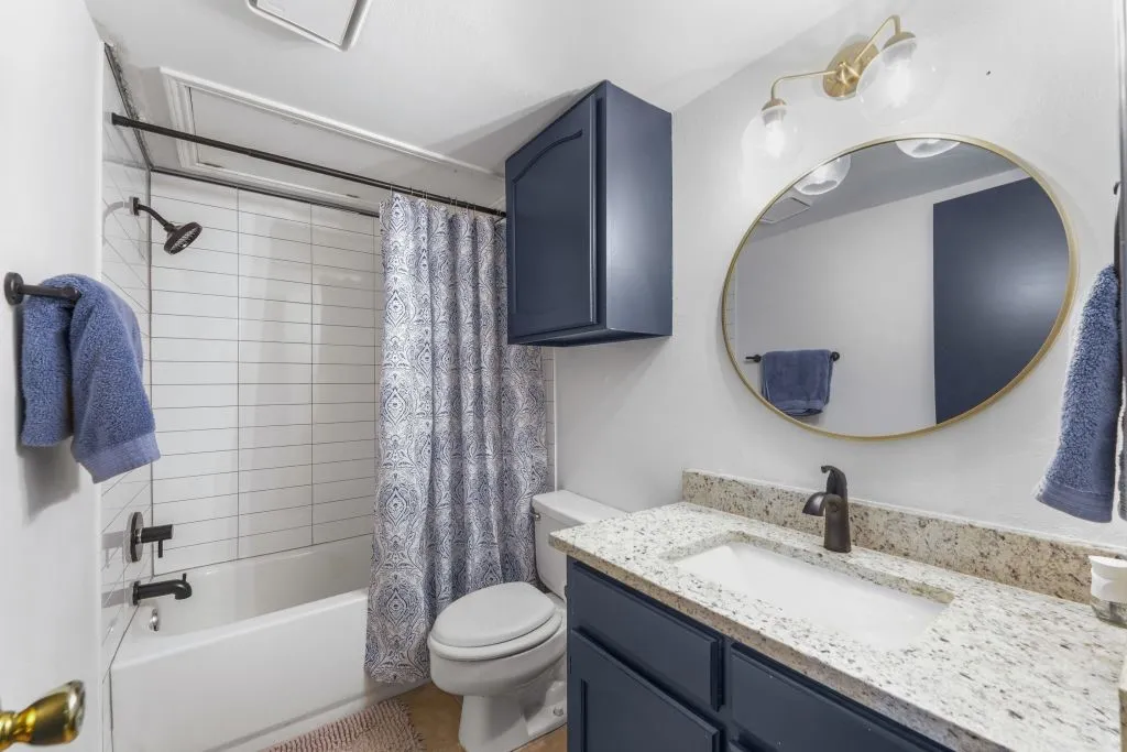 Condominium For Sale in Tarrant County , 1456 Meadowood Village Drive, Fort Worth, Texas 76120, 2 Bedroom, 2 Bathroom, Garage spaces, 900 Sqft, built in 1984, mls#21330152, Real Estate Agent in Fort Worth, Homes For Sale in Tarrant county, Homes For Sale in Fort Worth, Realtor in Fort Worth Texas, Real Estate Brokerage Independent Realty Texas, Luminita Cordes Realtor