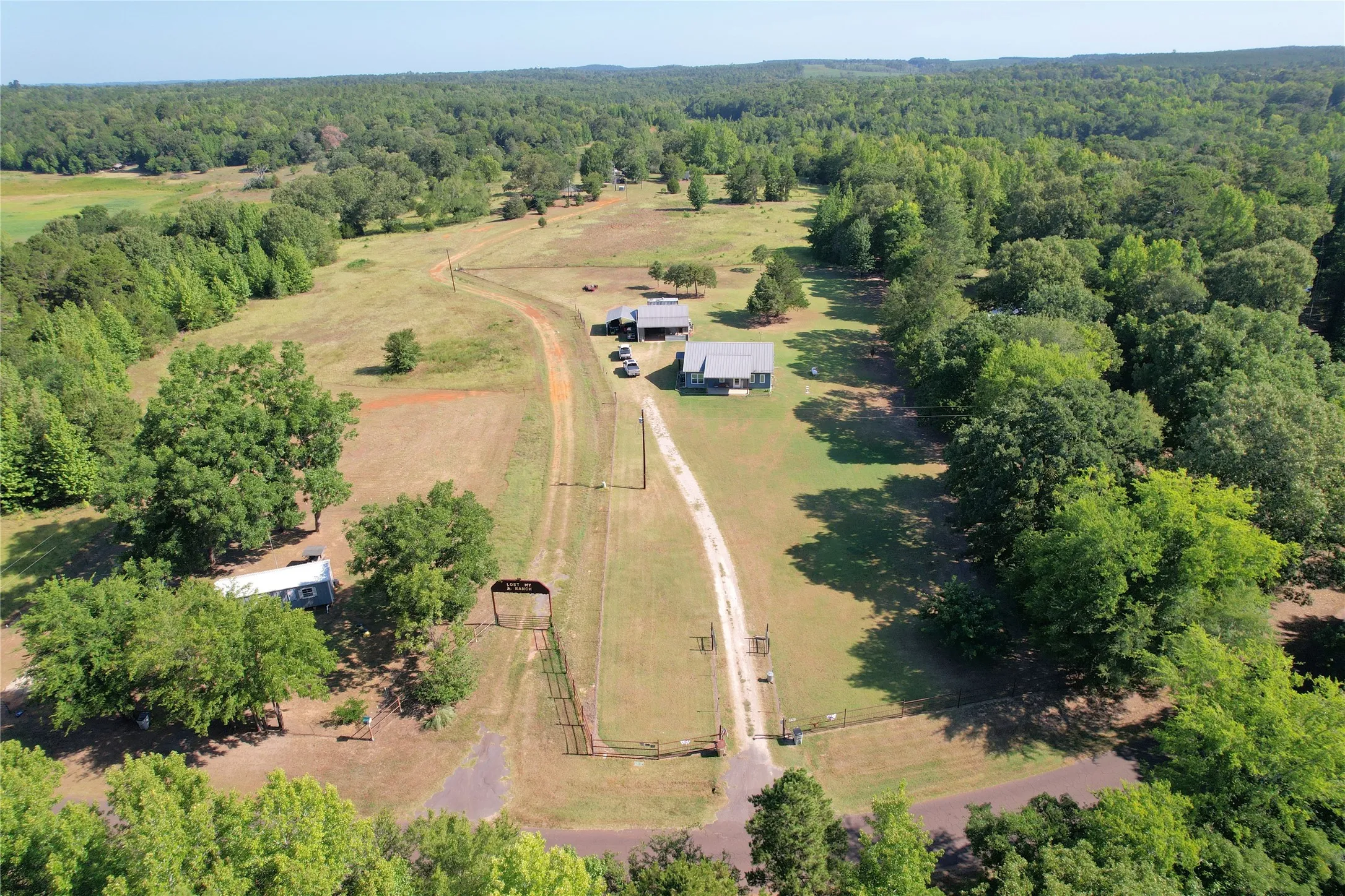 Single Family Residence For Sale in Wood County , 1575 County Road 3860, Hawkins, Texas 75765, 2 Bedroom, 2 Bathroom, Garage spaces, 1,460 Sqft, built in 2018, mls#21330184, Real Estate Agent in Hawkins, Homes For Sale in Wood county, Homes For Sale in Hawkins, Realtor in Hawkins Texas, Real Estate Brokerage Independent Realty Texas, Luminita Cordes Realtor
