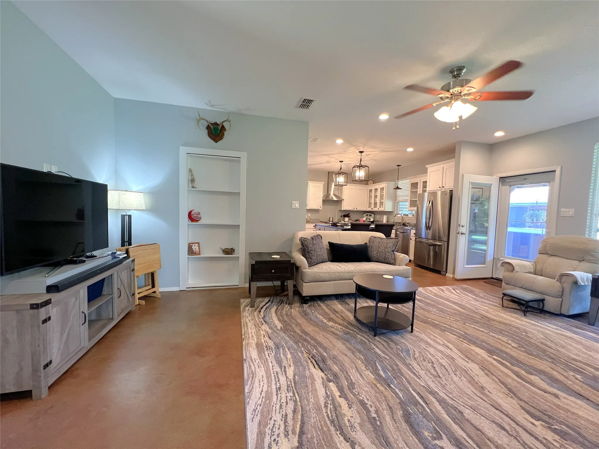 Single Family Residence For Sale in Wood County , 1575 County Road 3860, Hawkins, Texas 75765, 2 Bedroom, 2 Bathroom, Garage spaces, 1,460 Sqft, built in 2018, mls#21330184, Real Estate Agent in Hawkins, Homes For Sale in Wood county, Homes For Sale in Hawkins, Realtor in Hawkins Texas, Real Estate Brokerage Independent Realty Texas, Luminita Cordes Realtor