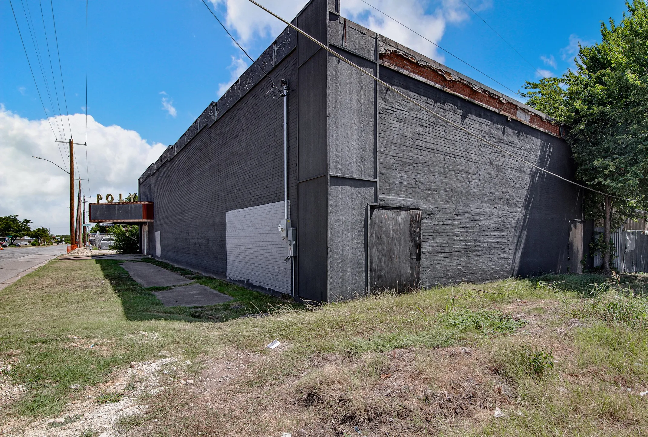 Industrial For Sale in Tarrant County , 3200 Strong Avenue, Fort Worth, Texas 76105, 0, 0, Garage spaces, 0 Sqft, built in 1950, Price $250,000, mls#21330108, Real Estate Agent in Fort Worth, Homes For Sale in Tarrant county, Homes For Sale in Fort Worth, Realtor in Fort Worth Texas, Real Estate Brokerage Independent Realty Texas, Luminita Cordes Realtor