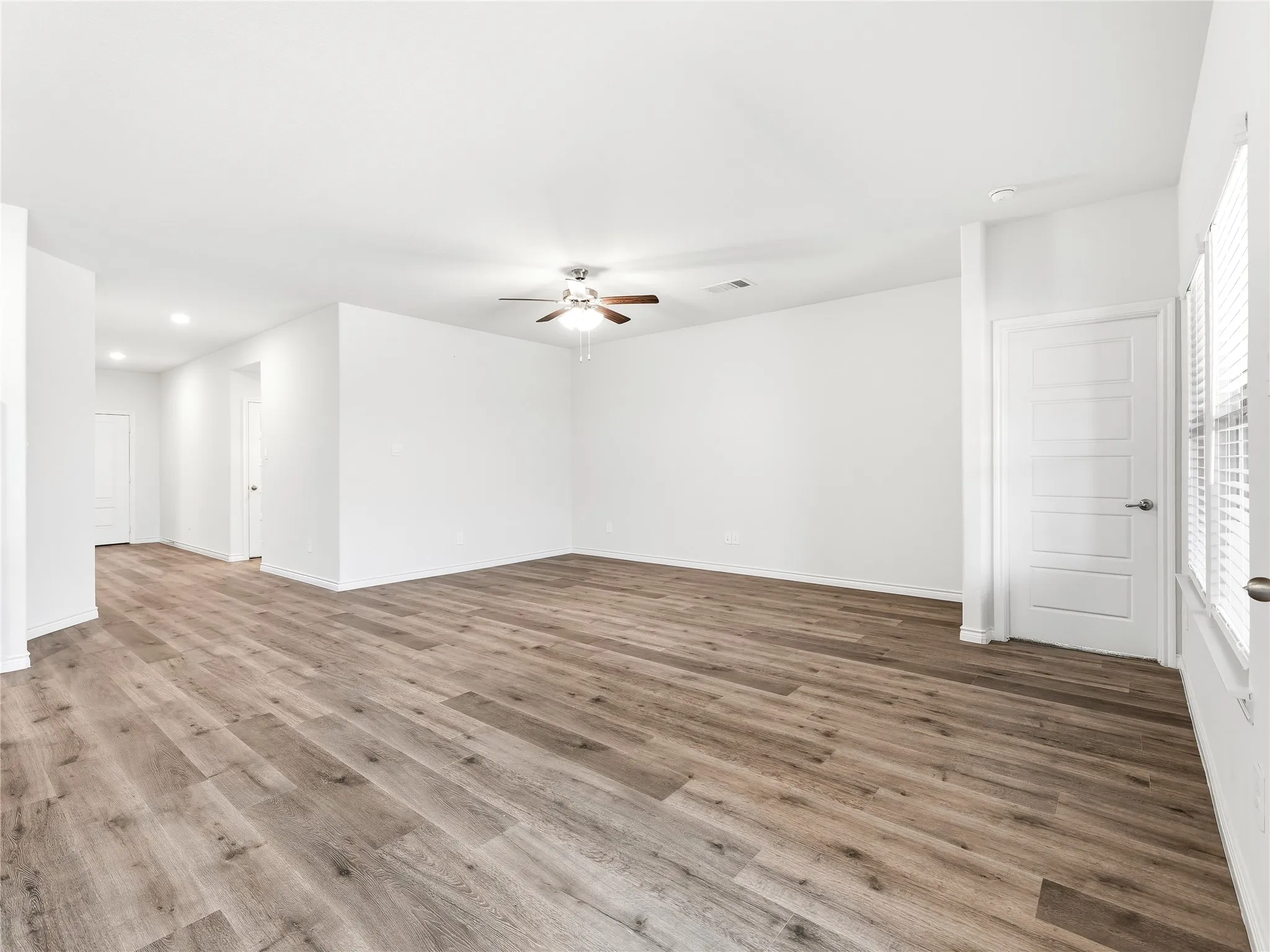 Single Family Residence For Sale in Denton County , 9809 Gooseneck Drive, Aubrey, Texas 76227, 4 Bedroom, 2 Bathroom, 2 Garage spaces, 1,855 Sqft, built in 2023, mls#21328280, Real Estate Agent in Aubrey, Homes For Sale in Denton county, Homes For Sale in Aubrey, Realtor in Aubrey Texas, Real Estate Brokerage Independent Realty Texas, Luminita Cordes Realtor