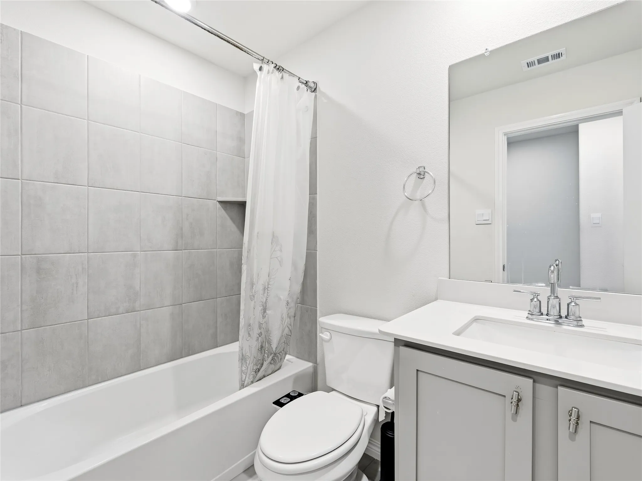 Single Family Residence For Sale in Denton County , 9809 Gooseneck Drive, Aubrey, Texas 76227, 4 Bedroom, 2 Bathroom, 2 Garage spaces, 1,855 Sqft, built in 2023, mls#21328280, Real Estate Agent in Aubrey, Homes For Sale in Denton county, Homes For Sale in Aubrey, Realtor in Aubrey Texas, Real Estate Brokerage Independent Realty Texas, Luminita Cordes Realtor