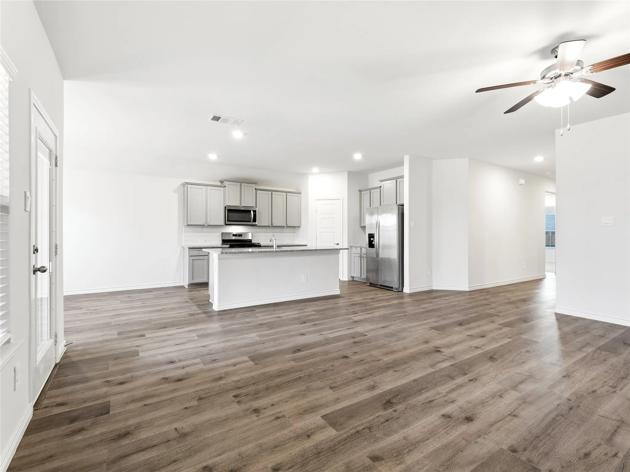 Single Family Residence For Sale in Denton County , 9809 Gooseneck Drive, Aubrey, Texas 76227, 4 Bedroom, 2 Bathroom, 2 Garage spaces, 1,855 Sqft, built in 2023, mls#21328280, Real Estate Agent in Aubrey, Homes For Sale in Denton county, Homes For Sale in Aubrey, Realtor in Aubrey Texas, Real Estate Brokerage Independent Realty Texas, Luminita Cordes Realtor