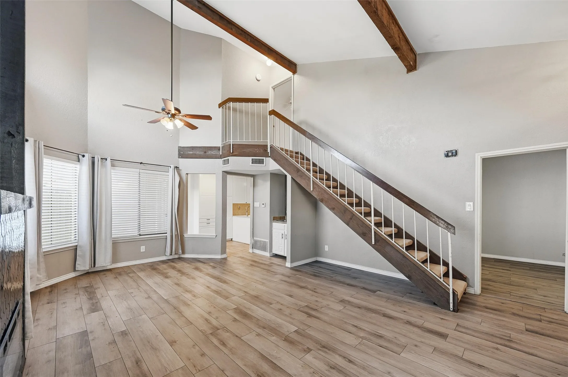 Condominium For Sale in Dallas County , 821 Dublin Drive 211, Richardson, Texas 75080, 2 Bedroom, 2 Bathroom, Garage spaces, 1,272 Sqft, built in 1981, mls#21330193, Real Estate Agent in Richardson, Homes For Sale in Dallas county, Homes For Sale in Richardson, Realtor in Richardson Texas, Real Estate Brokerage Independent Realty Texas, Luminita Cordes Realtor