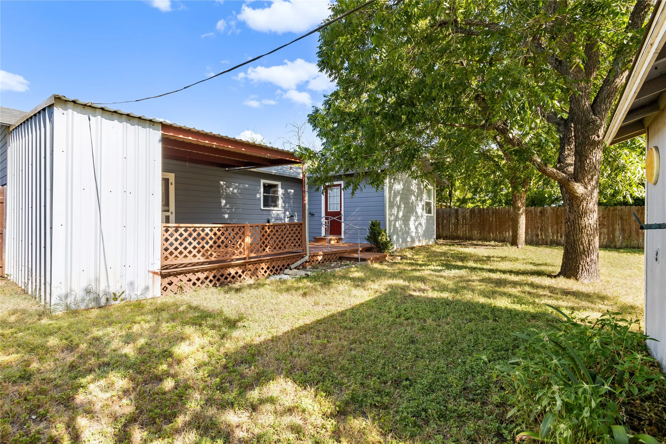 Single Family Residence For Sale in Coleman County , 2008 Nowlin Road, Coleman, Texas 76834, 3 Bedroom, 2 Bathroom, Garage spaces, 1,380 Sqft, built in 0, mls#21330142, Real Estate Agent in Coleman, Homes For Sale in Coleman county, Homes For Sale in Coleman, Realtor in Coleman Texas, Real Estate Brokerage Independent Realty Texas, Luminita Cordes Realtor