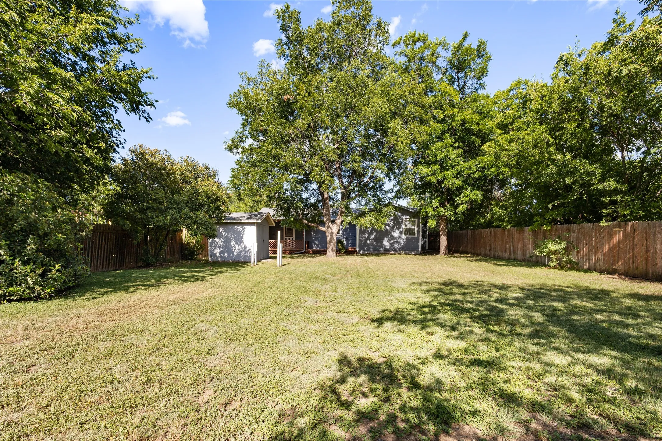 Single Family Residence For Sale in Coleman County , 2008 Nowlin Road, Coleman, Texas 76834, 3 Bedroom, 2 Bathroom, Garage spaces, 1,380 Sqft, built in 0, mls#21330142, Real Estate Agent in Coleman, Homes For Sale in Coleman county, Homes For Sale in Coleman, Realtor in Coleman Texas, Real Estate Brokerage Independent Realty Texas, Luminita Cordes Realtor