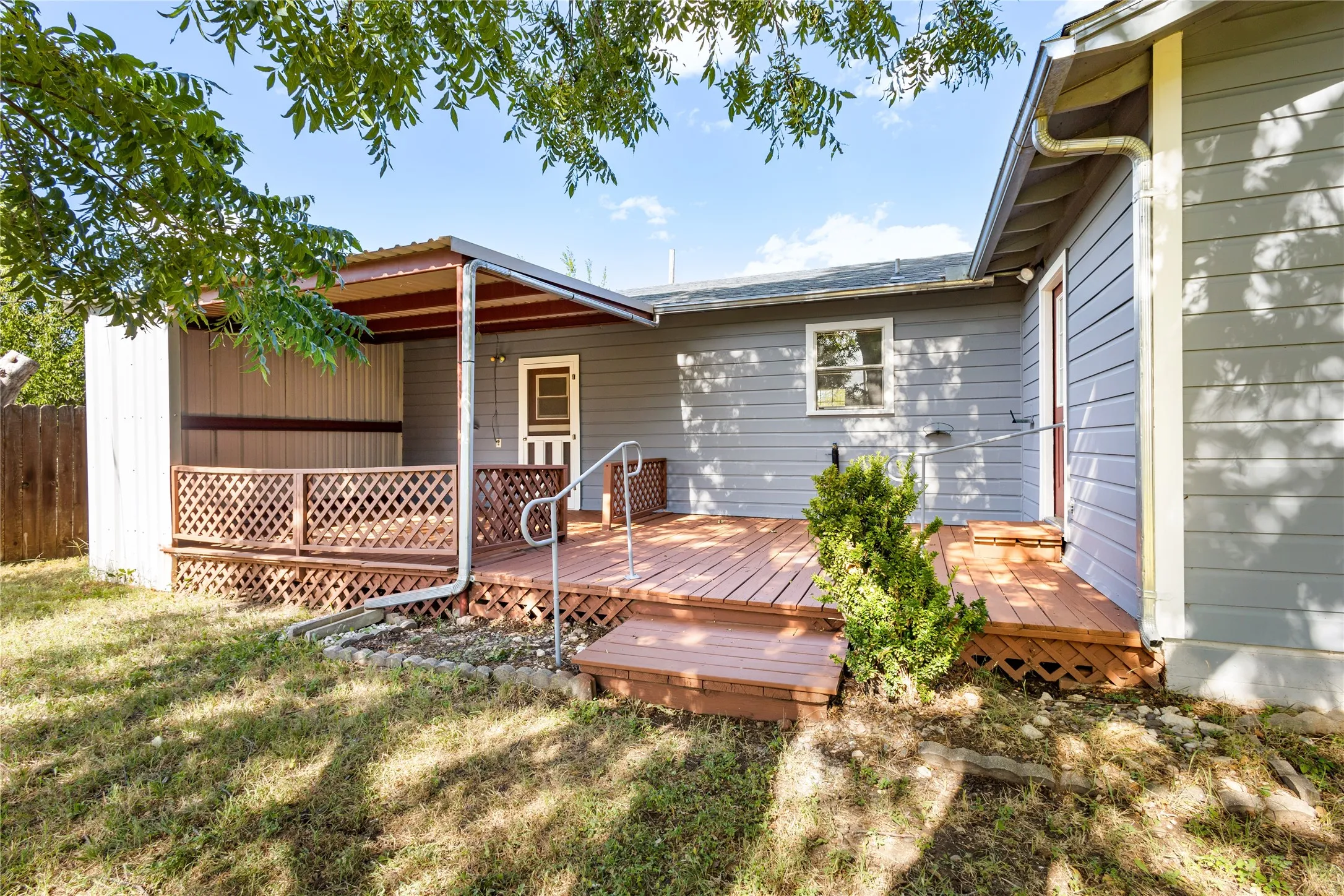 Single Family Residence For Sale in Coleman County , 2008 Nowlin Road, Coleman, Texas 76834, 3 Bedroom, 2 Bathroom, Garage spaces, 1,380 Sqft, built in 0, mls#21330142, Real Estate Agent in Coleman, Homes For Sale in Coleman county, Homes For Sale in Coleman, Realtor in Coleman Texas, Real Estate Brokerage Independent Realty Texas, Luminita Cordes Realtor