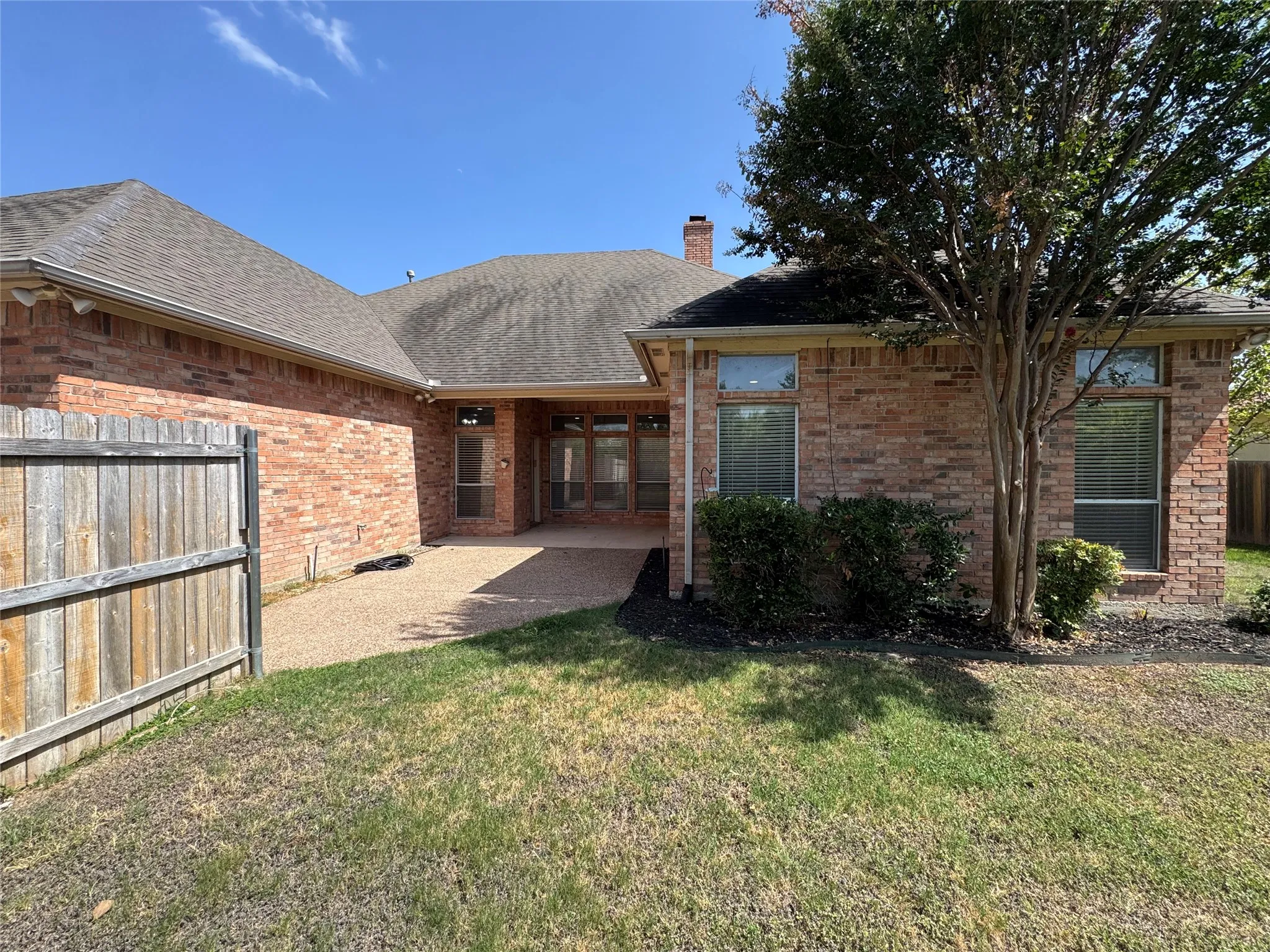 Single Family Residence For Rent in Tarrant County , 6376 Newport Court, Fort Worth, Texas 76116, 4 Bedroom, 3 Bathroom, 2 Garage spaces, 2,738 Sqft, built in 1999, mls#21328169, Real Estate Agent in Fort Worth, Homes For Rent in Tarrant county, Homes For Rent in Fort Worth, Realtor in Fort Worth Texas, Real Estate Brokerage Independent Realty Texas, Luminita Cordes Realtor