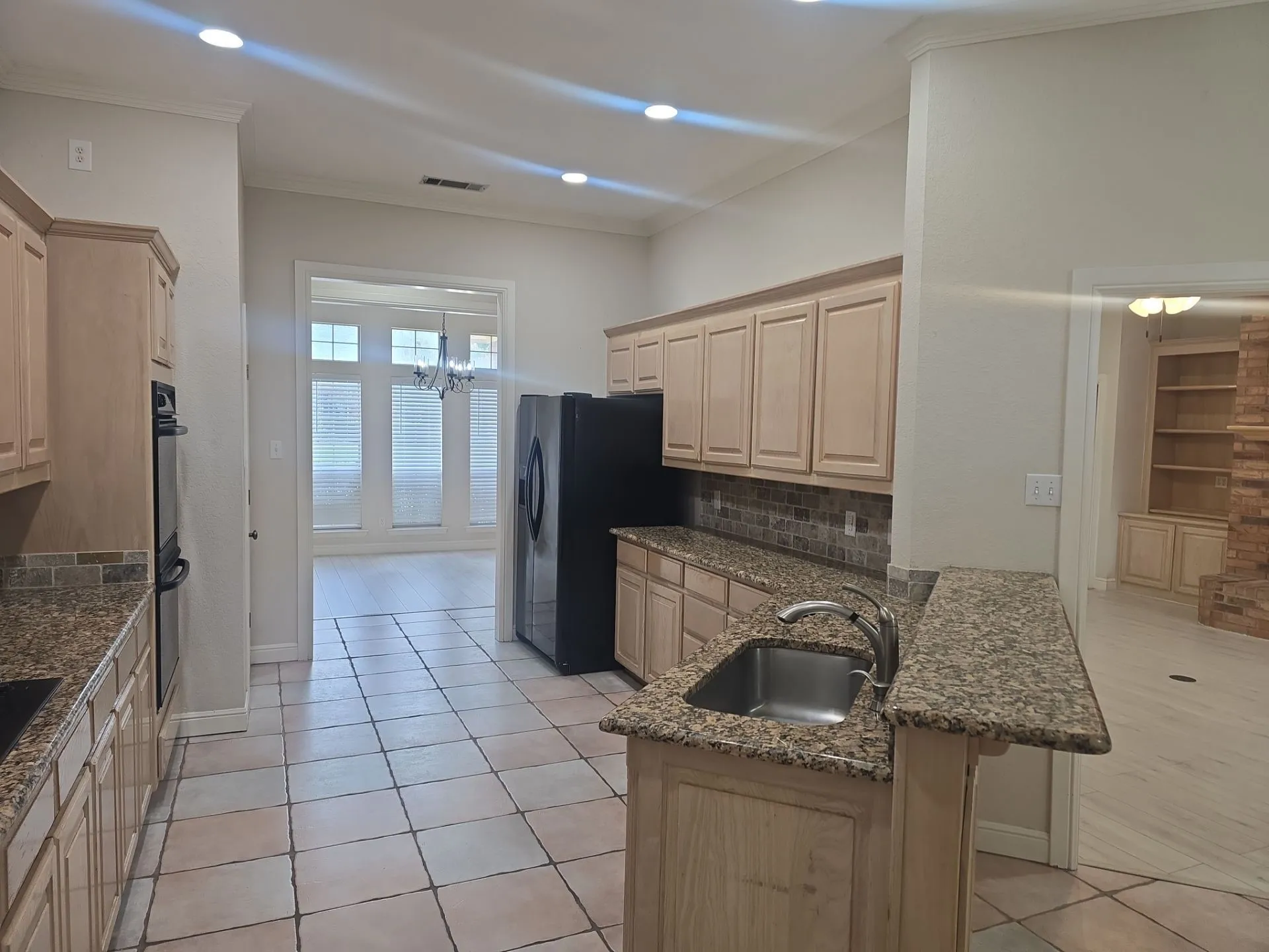 Single Family Residence For Rent in Tarrant County , 6376 Newport Court, Fort Worth, Texas 76116, 4 Bedroom, 3 Bathroom, 2 Garage spaces, 2,738 Sqft, built in 1999, mls#21328169, Real Estate Agent in Fort Worth, Homes For Rent in Tarrant county, Homes For Rent in Fort Worth, Realtor in Fort Worth Texas, Real Estate Brokerage Independent Realty Texas, Luminita Cordes Realtor