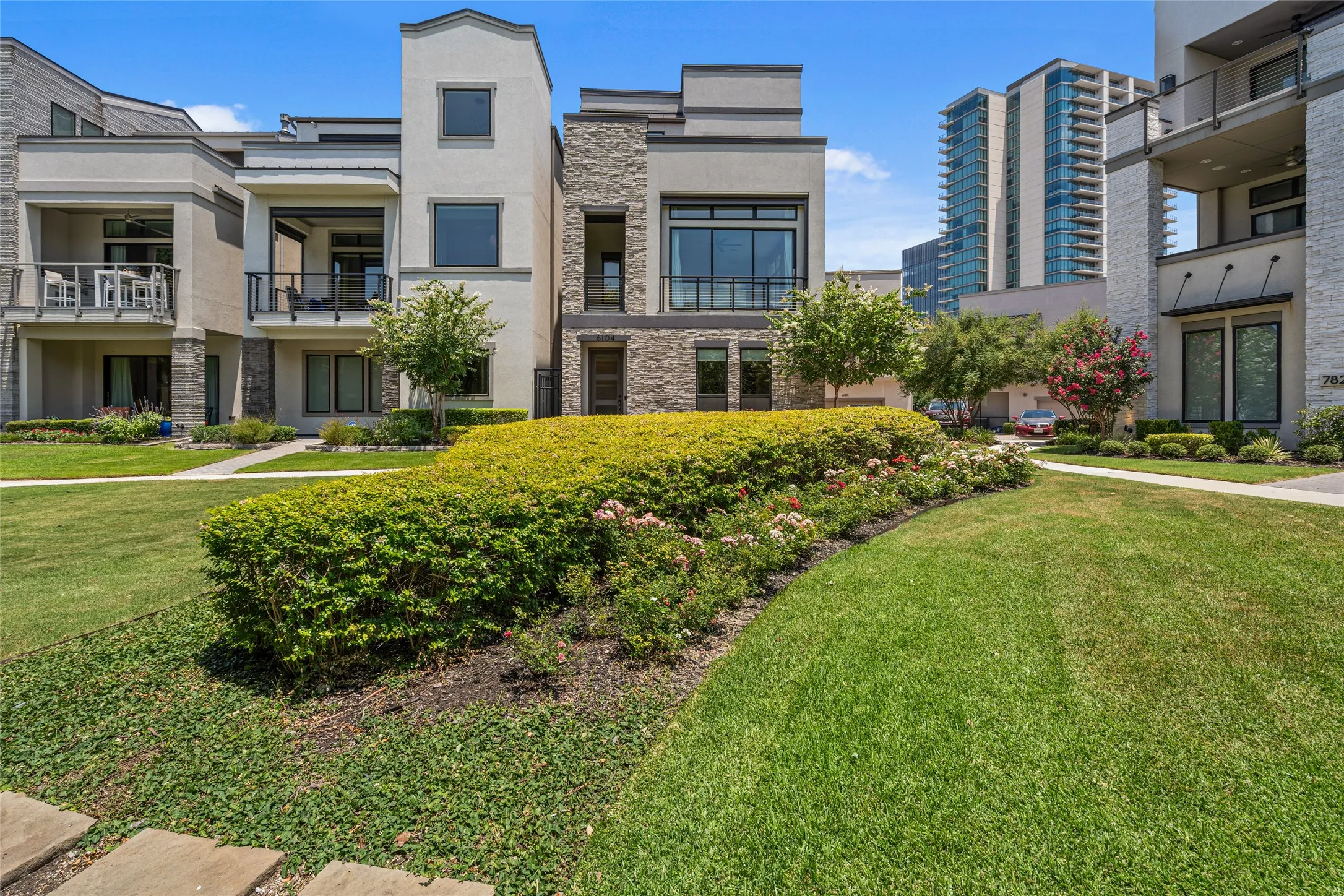 Single Family Residence For Sale in Collin County , 6104 Preserve Drive, Plano, Texas 75024, 3 Bedroom, 4 Bathroom, 2 Garage spaces, 2,658 Sqft, built in 2020, mls#21329958, Real Estate Agent in Plano, Homes For Sale in Collin county, Homes For Sale in Plano, Realtor in Plano Texas, Real Estate Brokerage Independent Realty Texas, Luminita Cordes Realtor