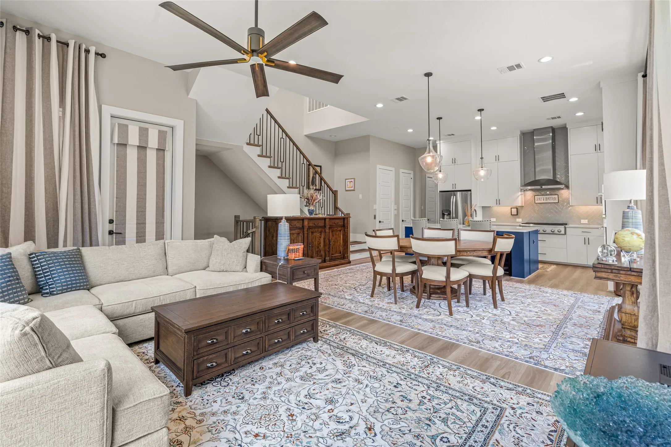 Single Family Residence For Sale in Collin County , 6104 Preserve Drive, Plano, Texas 75024, 3 Bedroom, 4 Bathroom, 2 Garage spaces, 2,658 Sqft, built in 2020, mls#21329958, Real Estate Agent in Plano, Homes For Sale in Collin county, Homes For Sale in Plano, Realtor in Plano Texas, Real Estate Brokerage Independent Realty Texas, Luminita Cordes Realtor