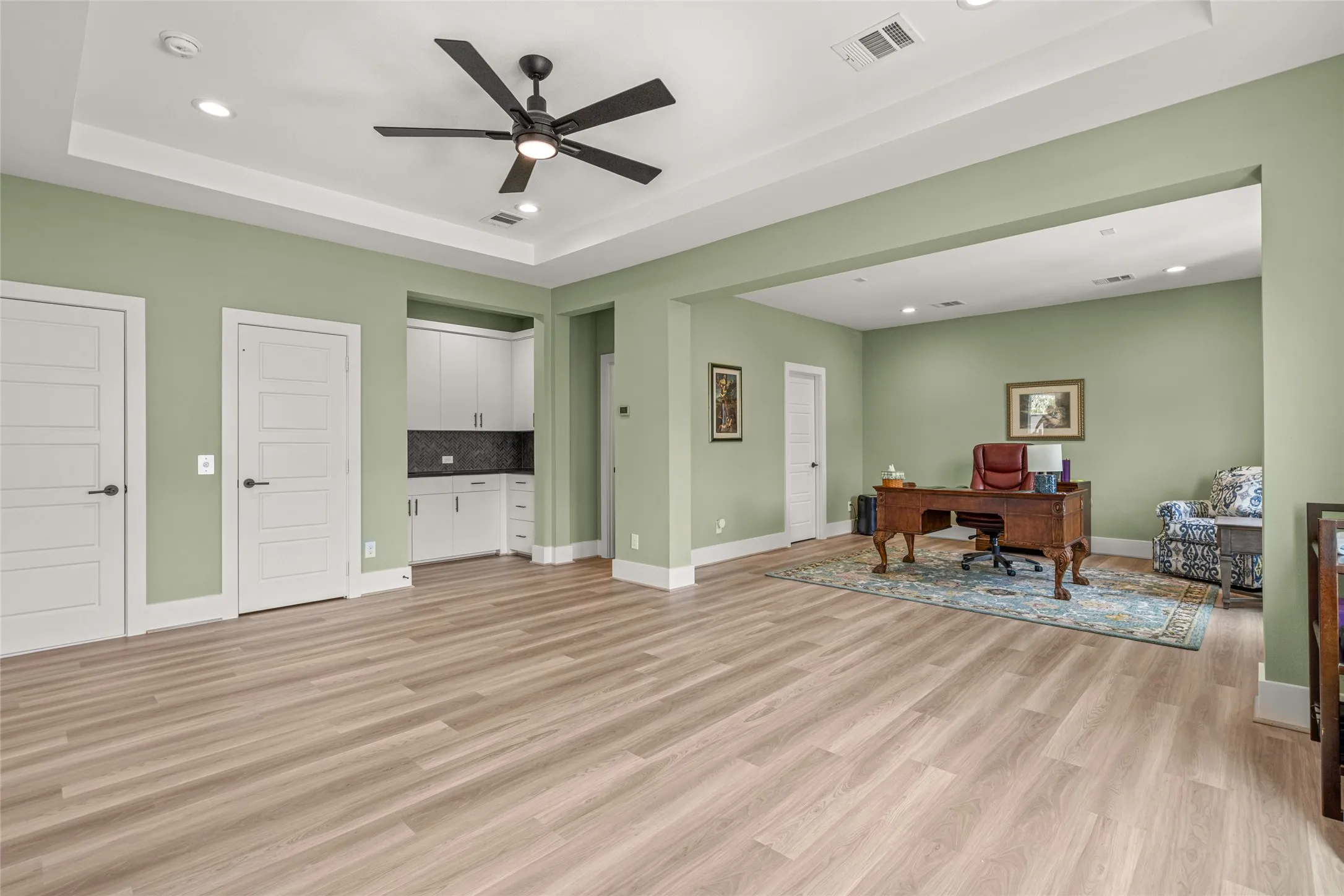 Single Family Residence For Sale in Collin County , 6104 Preserve Drive, Plano, Texas 75024, 3 Bedroom, 4 Bathroom, 2 Garage spaces, 2,658 Sqft, built in 2020, mls#21329958, Real Estate Agent in Plano, Homes For Sale in Collin county, Homes For Sale in Plano, Realtor in Plano Texas, Real Estate Brokerage Independent Realty Texas, Luminita Cordes Realtor