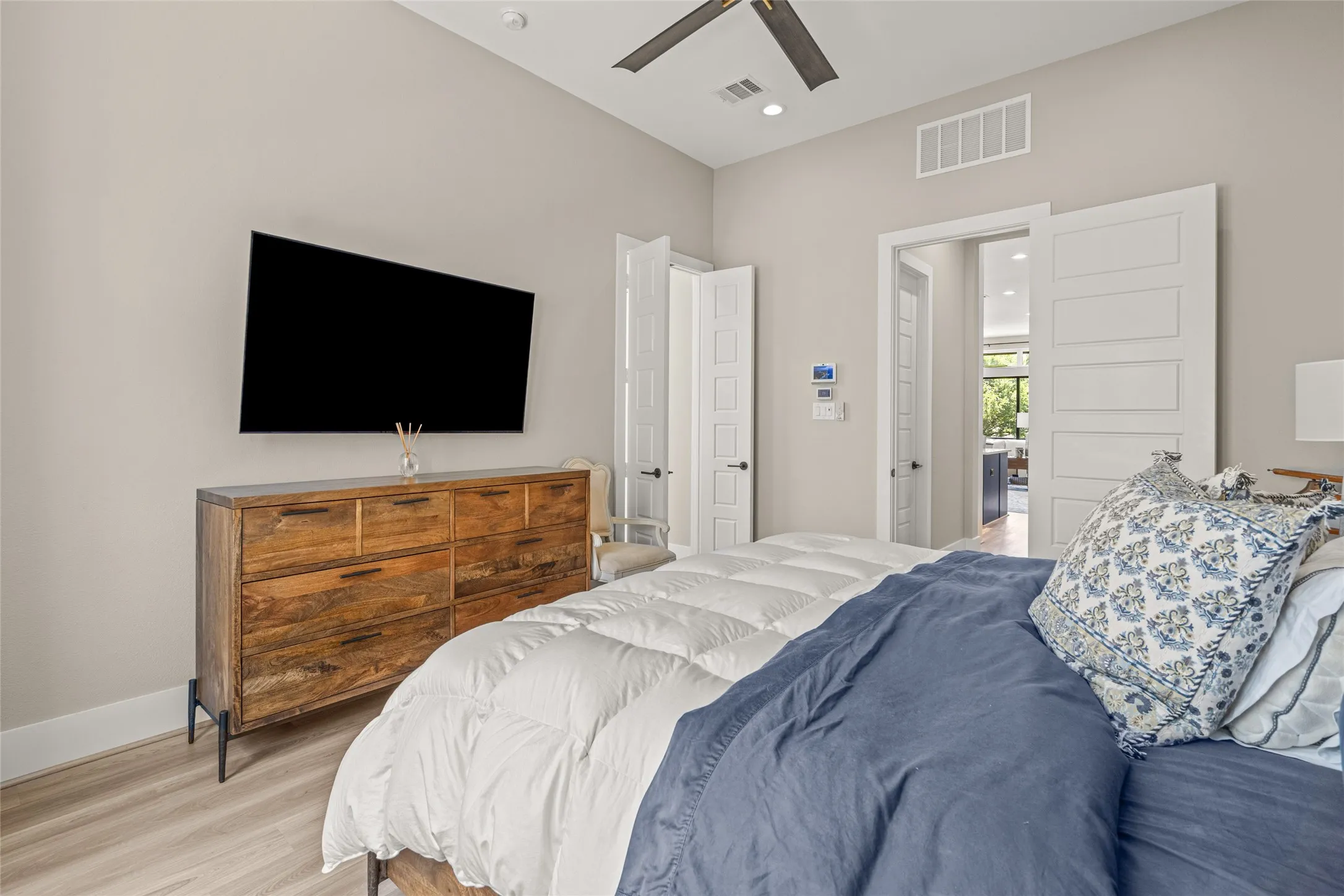 Single Family Residence For Sale in Collin County , 6104 Preserve Drive, Plano, Texas 75024, 3 Bedroom, 4 Bathroom, 2 Garage spaces, 2,658 Sqft, built in 2020, mls#21329958, Real Estate Agent in Plano, Homes For Sale in Collin county, Homes For Sale in Plano, Realtor in Plano Texas, Real Estate Brokerage Independent Realty Texas, Luminita Cordes Realtor