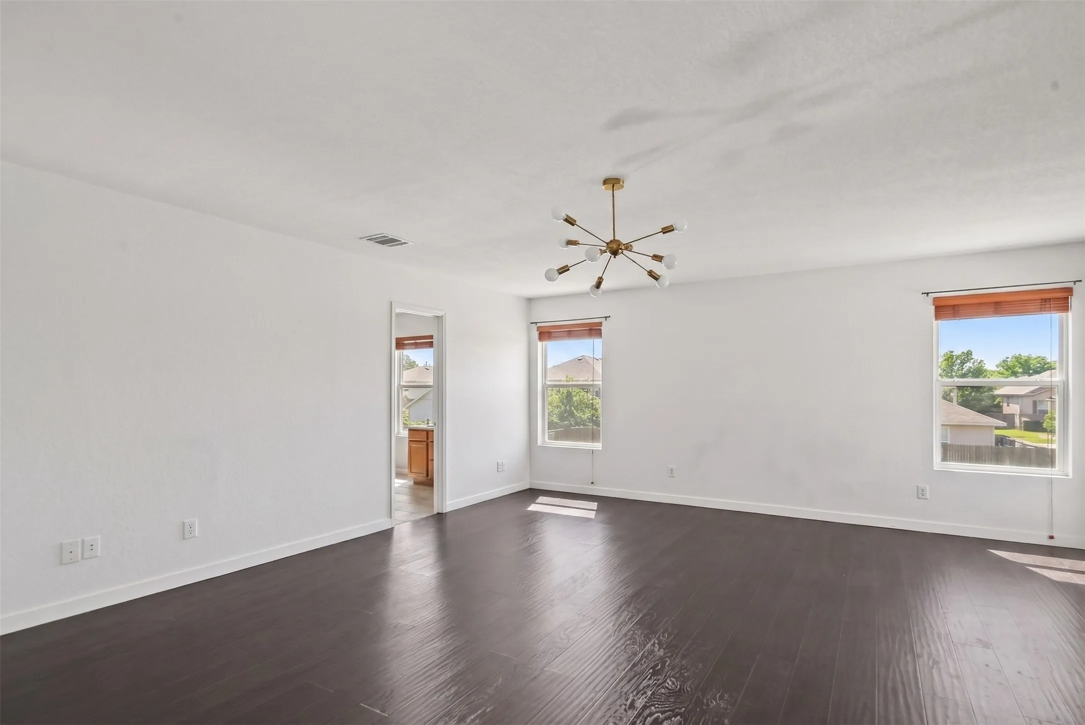 Single Family Residence For Sale in Tarrant County , 7164 Kickapoo Drive, Fort Worth, Texas 76179, 4 Bedroom, 3 Bathroom, 2 Garage spaces, 3,032 Sqft, built in 2007, mls#21329907, Real Estate Agent in Fort Worth, Homes For Sale in Tarrant county, Homes For Sale in Fort Worth, Realtor in Fort Worth Texas, Real Estate Brokerage Independent Realty Texas, Luminita Cordes Realtor