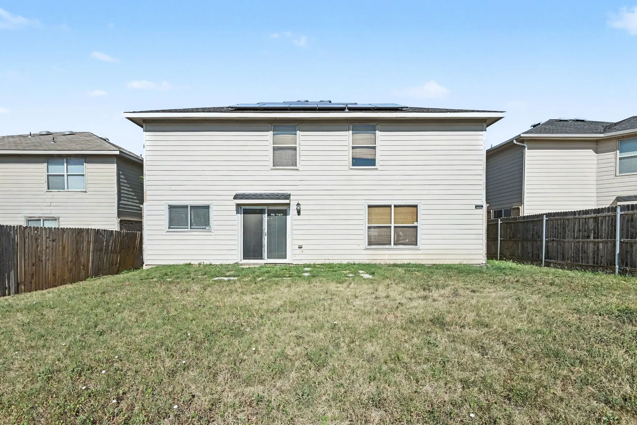 Single Family Residence For Sale in Tarrant County , 7164 Kickapoo Drive, Fort Worth, Texas 76179, 4 Bedroom, 3 Bathroom, 2 Garage spaces, 3,032 Sqft, built in 2007, mls#21329907, Real Estate Agent in Fort Worth, Homes For Sale in Tarrant county, Homes For Sale in Fort Worth, Realtor in Fort Worth Texas, Real Estate Brokerage Independent Realty Texas, Luminita Cordes Realtor