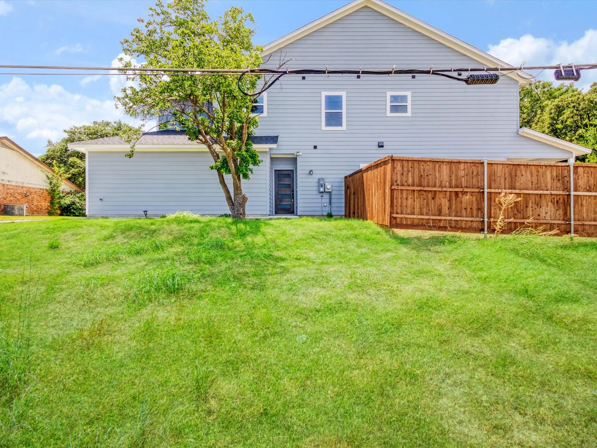 Single Family Residence For Sale in Tarrant County , 6223 Post Oak Terrace, Fort Worth, Texas 76112, 3 Bedroom, 3 Bathroom, 2 Garage spaces, 1,555 Sqft, built in 2025, mls#21314495, Real Estate Agent in Fort Worth, Homes For Sale in Tarrant county, Homes For Sale in Fort Worth, Realtor in Fort Worth Texas, Real Estate Brokerage Independent Realty Texas, Luminita Cordes Realtor