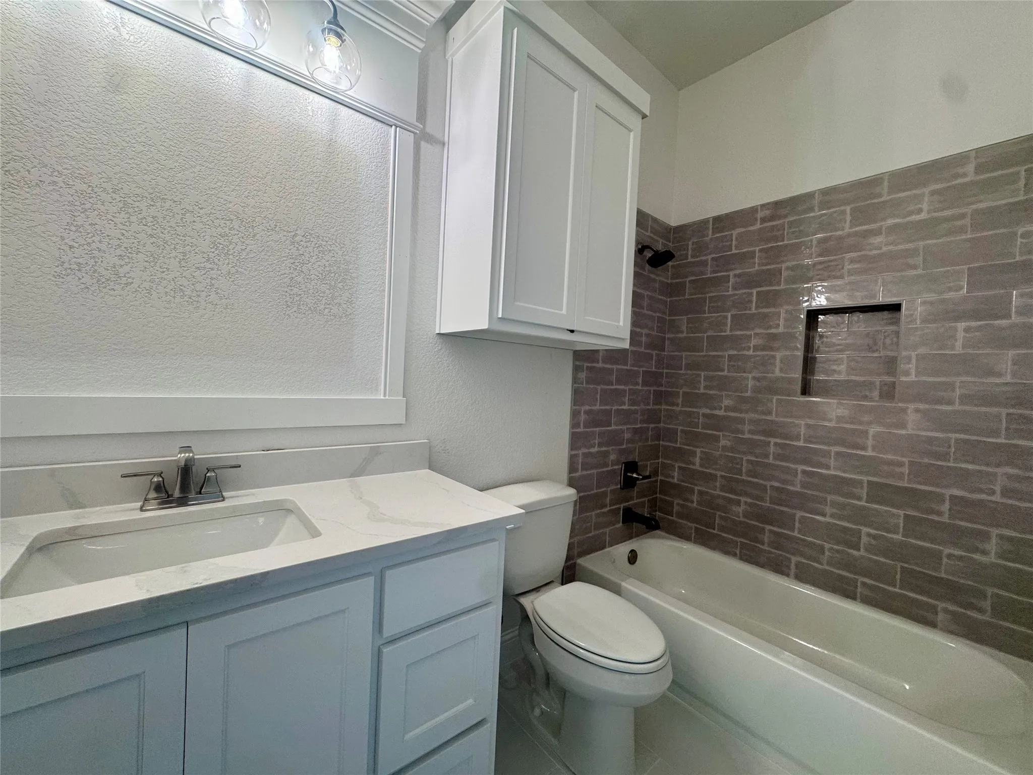 Single Family Residence For Sale in Parker County , 5025 Glenoaks Court, Weatherford, Texas 76088, 3 Bedrooms, 3 Bathrooms, 3 Garage spaces, 2,480 Sqft, built in 2026, Price $595,900, mls#21324159, Real Estate Agent in Weatherford, Homes For Sale in Parker county, Homes For Sale in Weatherford, Realtor in Weatherford Texas, Real Estate Brokerage Independent Realty Texas, Luminita Cordes Realtor