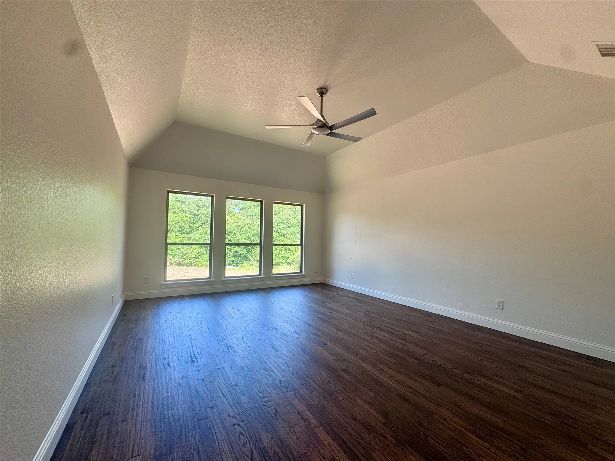 Single Family Residence For Sale in Parker County , 5025 Glenoaks Court, Weatherford, Texas 76088, 3 Bedrooms, 3 Bathrooms, 3 Garage spaces, 2,480 Sqft, built in 2026, Price $595,900, mls#21324159, Real Estate Agent in Weatherford, Homes For Sale in Parker county, Homes For Sale in Weatherford, Realtor in Weatherford Texas, Real Estate Brokerage Independent Realty Texas, Luminita Cordes Realtor