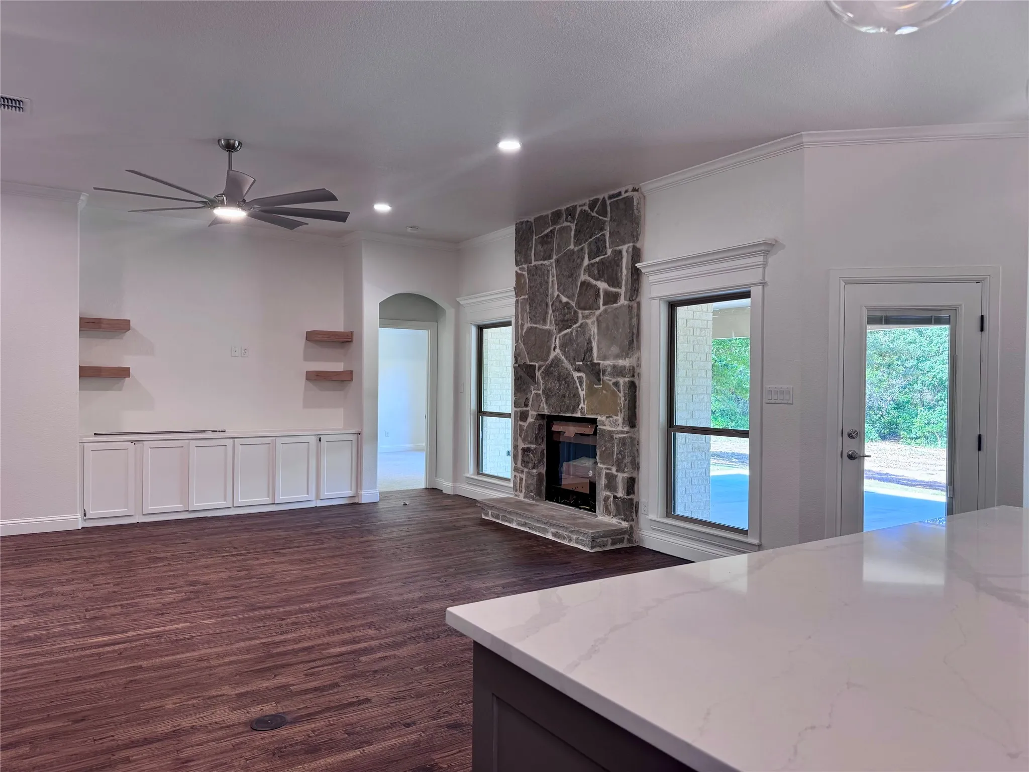 Single Family Residence For Sale in Parker County , 5025 Glenoaks Court, Weatherford, Texas 76088, 3 Bedrooms, 3 Bathrooms, 3 Garage spaces, 2,480 Sqft, built in 2026, Price $595,900, mls#21324159, Real Estate Agent in Weatherford, Homes For Sale in Parker county, Homes For Sale in Weatherford, Realtor in Weatherford Texas, Real Estate Brokerage Independent Realty Texas, Luminita Cordes Realtor