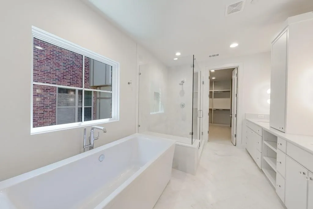 Duplex For Rent in Dallas County , 4129 Grassmere, University Park, Texas 75205, 4 Bedroom, 6 Bathroom, 2 Garage spaces, 4,051 Sqft, built in 2025, mls#21329483, Real Estate Agent in University Park, Homes For Rent in Dallas county, Homes For Rent in University Park, Realtor in University Park Texas, Real Estate Brokerage Independent Realty Texas, Luminita Cordes Realtor