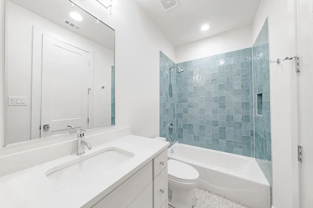 Duplex For Rent in Dallas County , 4129 Grassmere, University Park, Texas 75205, 4 Bedroom, 6 Bathroom, 2 Garage spaces, 4,051 Sqft, built in 2025, mls#21329483, Real Estate Agent in University Park, Homes For Rent in Dallas county, Homes For Rent in University Park, Realtor in University Park Texas, Real Estate Brokerage Independent Realty Texas, Luminita Cordes Realtor