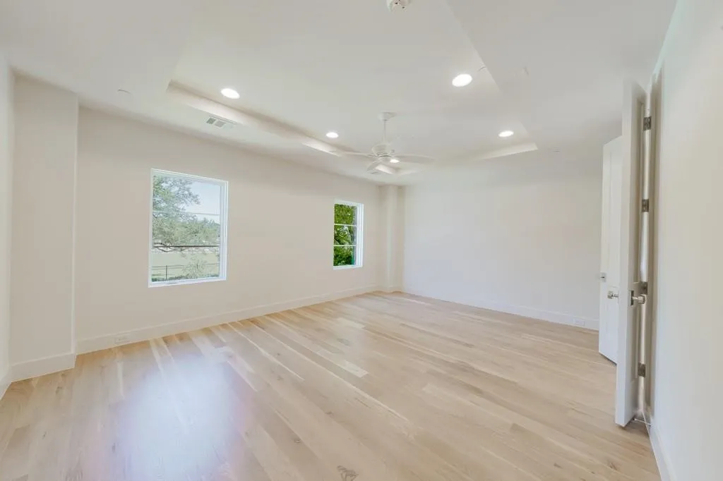 Duplex For Rent in Dallas County , 4129 Grassmere, University Park, Texas 75205, 4 Bedroom, 6 Bathroom, 2 Garage spaces, 4,051 Sqft, built in 2025, mls#21329483, Real Estate Agent in University Park, Homes For Rent in Dallas county, Homes For Rent in University Park, Realtor in University Park Texas, Real Estate Brokerage Independent Realty Texas, Luminita Cordes Realtor