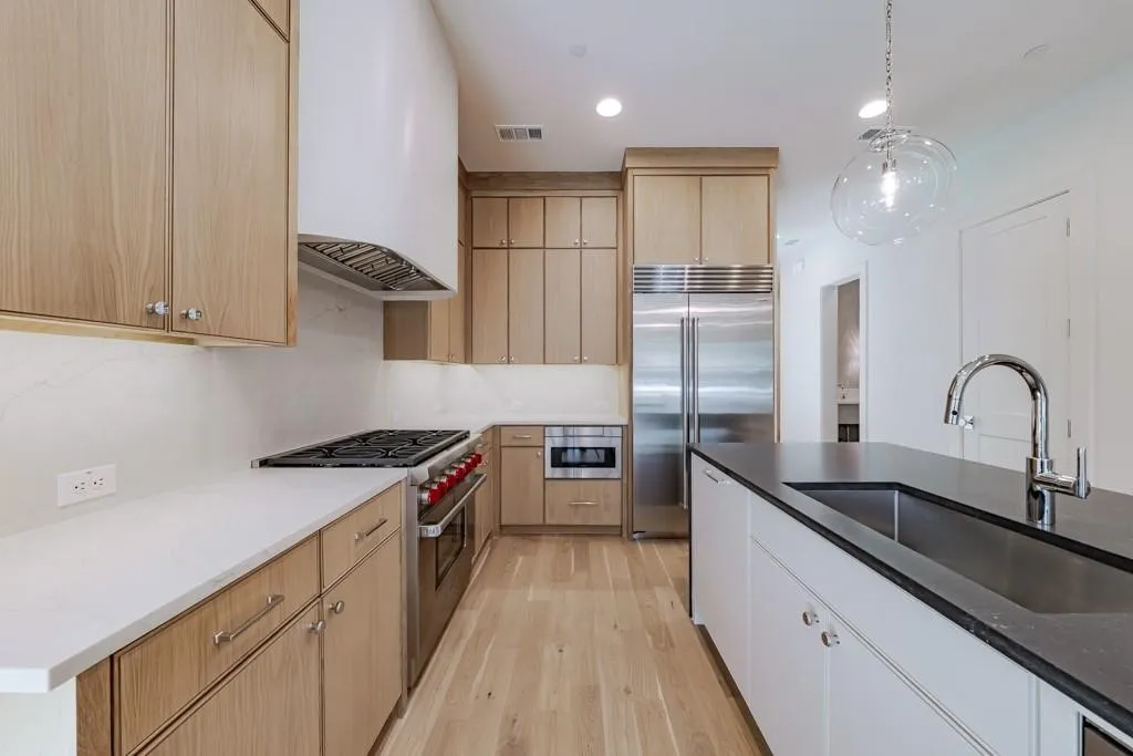 Duplex For Rent in Dallas County , 4129 Grassmere, University Park, Texas 75205, 4 Bedroom, 6 Bathroom, 2 Garage spaces, 4,051 Sqft, built in 2025, mls#21329483, Real Estate Agent in University Park, Homes For Rent in Dallas county, Homes For Rent in University Park, Realtor in University Park Texas, Real Estate Brokerage Independent Realty Texas, Luminita Cordes Realtor