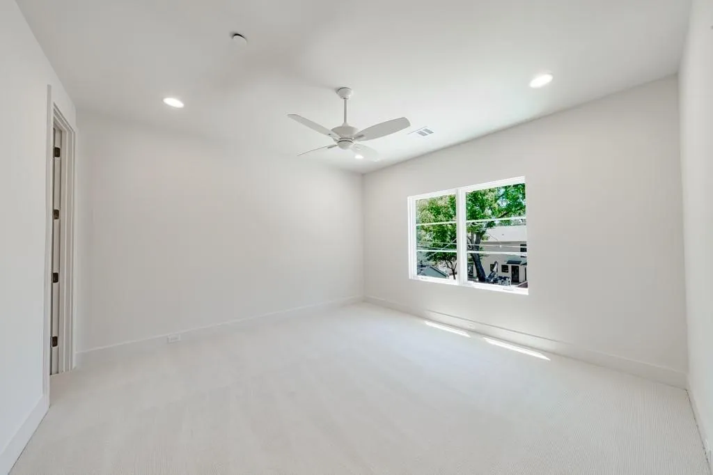 Duplex For Rent in Dallas County , 4129 Grassmere, University Park, Texas 75205, 4 Bedroom, 6 Bathroom, 2 Garage spaces, 4,051 Sqft, built in 2025, mls#21329483, Real Estate Agent in University Park, Homes For Rent in Dallas county, Homes For Rent in University Park, Realtor in University Park Texas, Real Estate Brokerage Independent Realty Texas, Luminita Cordes Realtor