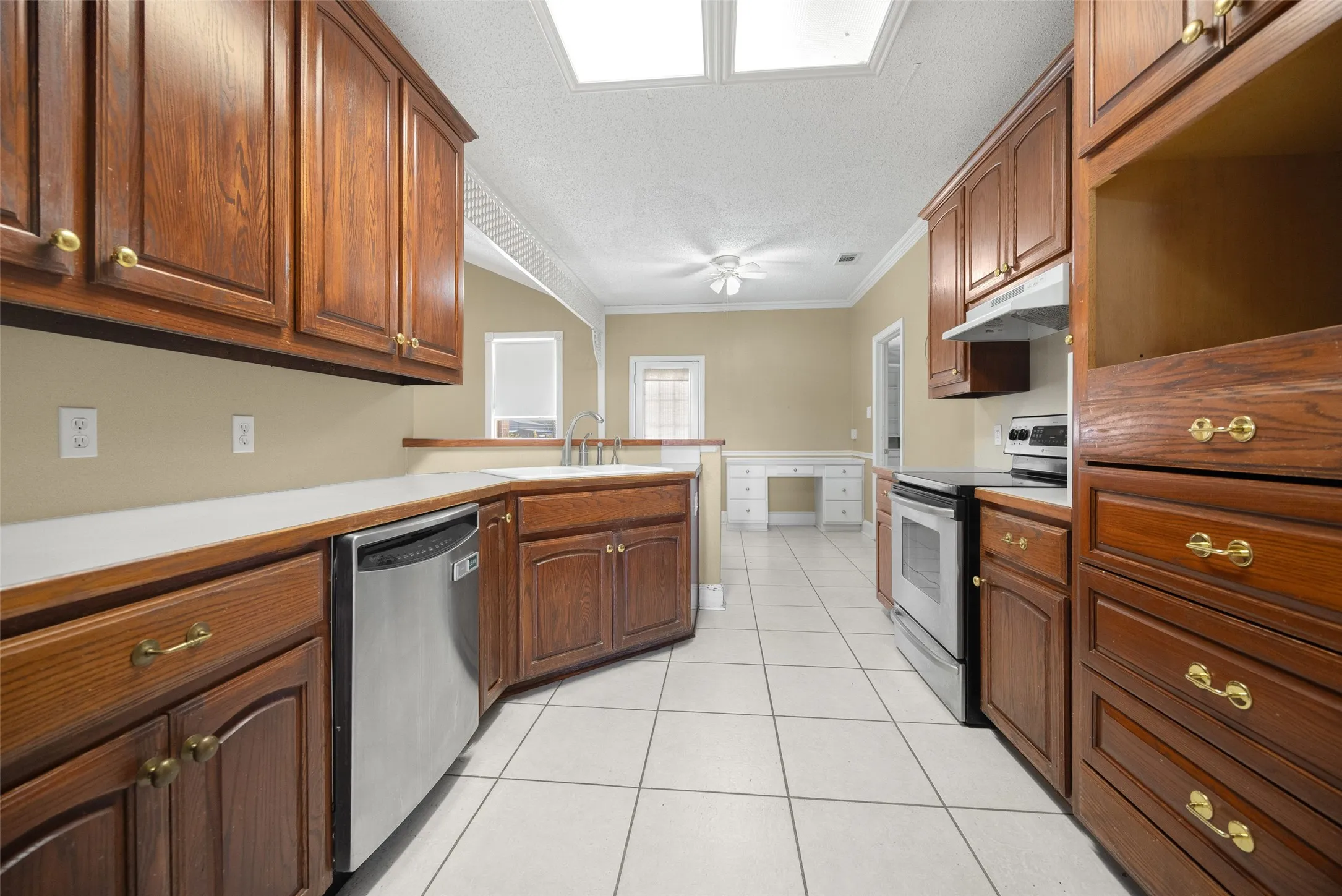 Single Family Residence For Sale in Collin County , 14184 County Road 489, Nevada, Texas 75173, 4 Bedroom, 3 Bathroom, 4 Garage spaces, 3,083 Sqft, built in 1996, mls#21329750, Real Estate Agent in Nevada, Homes For Sale in Collin county, Homes For Sale in Nevada, Realtor in Nevada Texas, Real Estate Brokerage Independent Realty Texas, Luminita Cordes Realtor