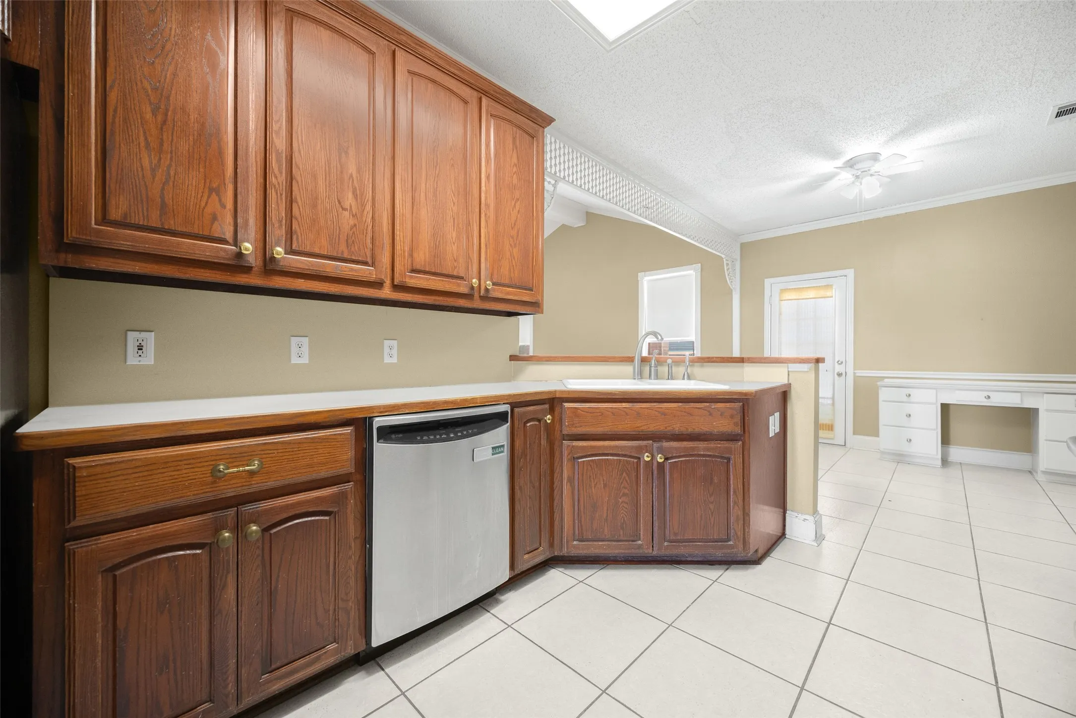 Single Family Residence For Sale in Collin County , 14184 County Road 489, Nevada, Texas 75173, 4 Bedroom, 3 Bathroom, 4 Garage spaces, 3,083 Sqft, built in 1996, mls#21329750, Real Estate Agent in Nevada, Homes For Sale in Collin county, Homes For Sale in Nevada, Realtor in Nevada Texas, Real Estate Brokerage Independent Realty Texas, Luminita Cordes Realtor