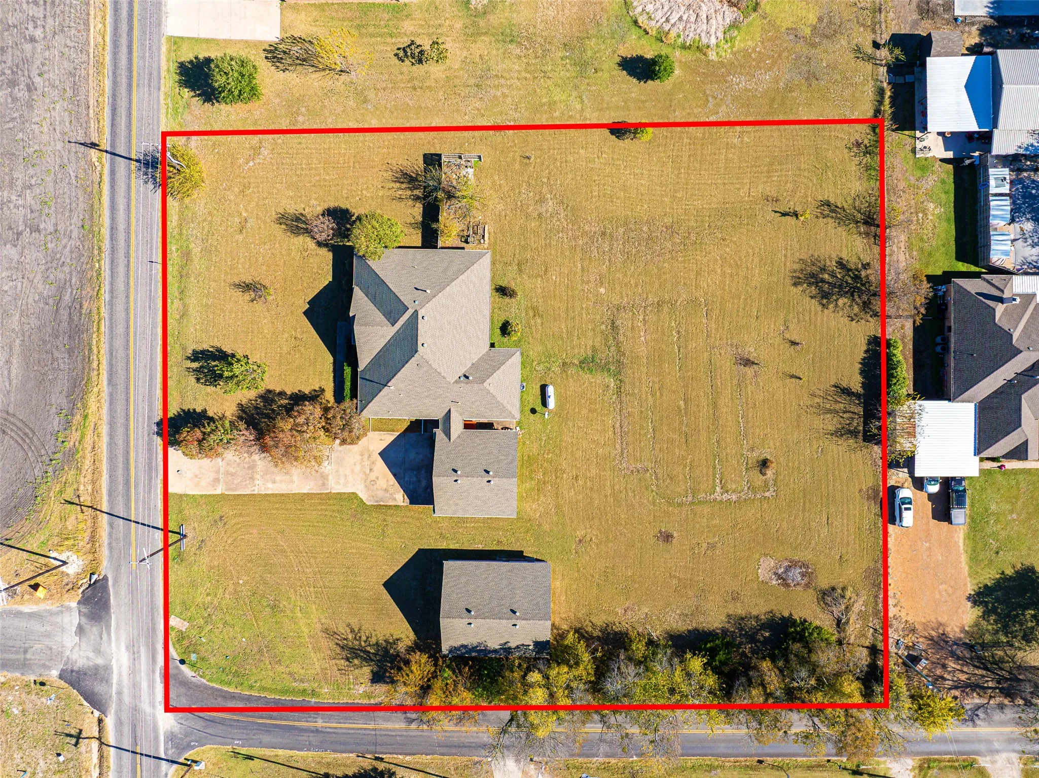 Single Family Residence For Sale in Collin County , 14184 County Road 489, Nevada, Texas 75173, 4 Bedroom, 3 Bathroom, 4 Garage spaces, 3,083 Sqft, built in 1996, mls#21329750, Real Estate Agent in Nevada, Homes For Sale in Collin county, Homes For Sale in Nevada, Realtor in Nevada Texas, Real Estate Brokerage Independent Realty Texas, Luminita Cordes Realtor