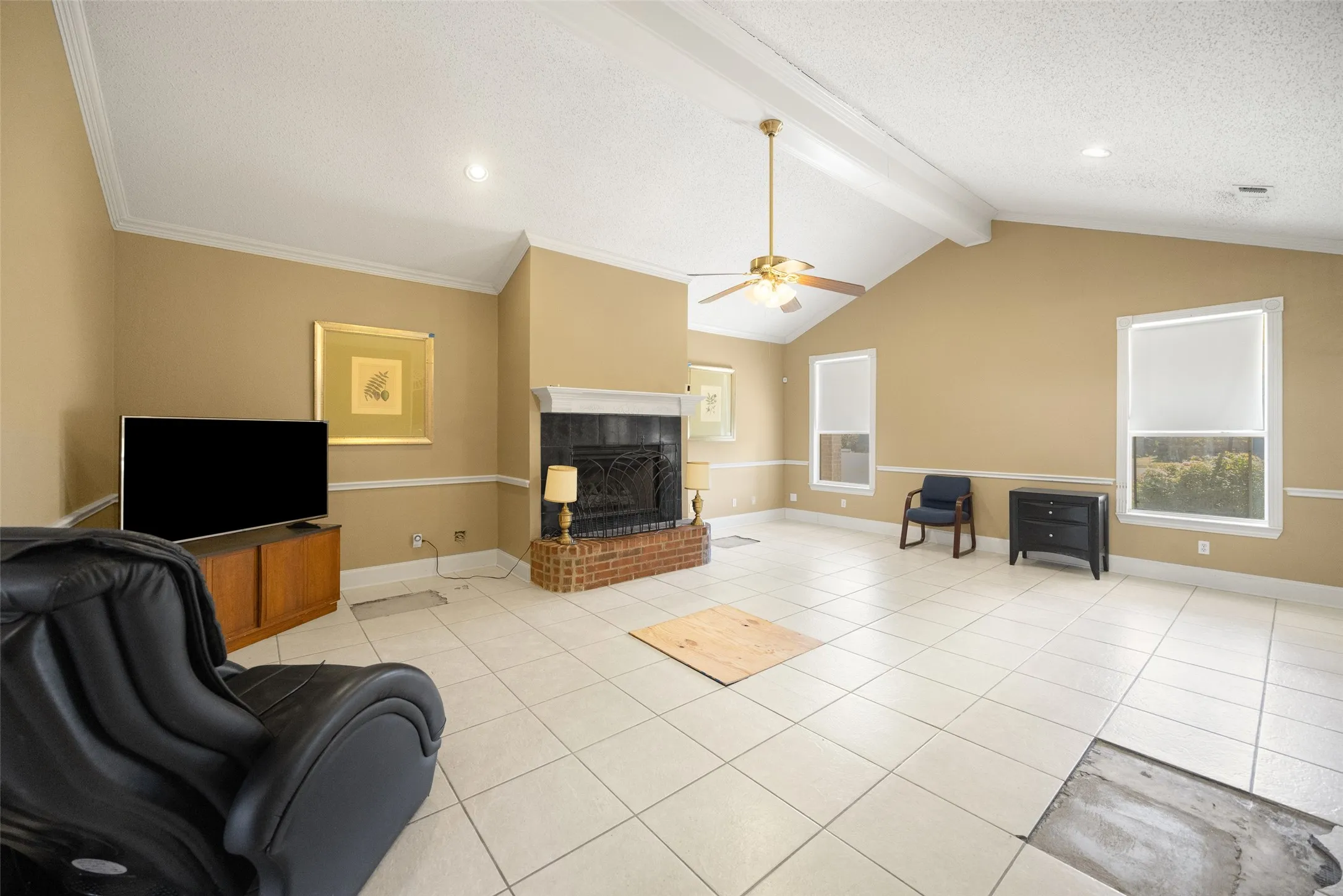 Single Family Residence For Sale in Collin County , 14184 County Road 489, Nevada, Texas 75173, 4 Bedroom, 3 Bathroom, 4 Garage spaces, 3,083 Sqft, built in 1996, mls#21329750, Real Estate Agent in Nevada, Homes For Sale in Collin county, Homes For Sale in Nevada, Realtor in Nevada Texas, Real Estate Brokerage Independent Realty Texas, Luminita Cordes Realtor
