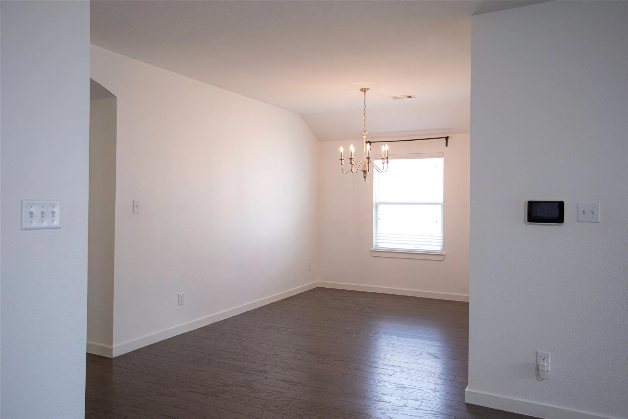 Single Family Residence For Rent in Collin County , 404 Barnstorm Drive, Celina, Texas 75009, 4 Bedroom, 3 Bathroom, 2 Garage spaces, 2,114 Sqft, built in 2017, mls#21330234, Real Estate Agent in Celina, Homes For Rent in Collin county, Homes For Rent in Celina, Realtor in Celina Texas, Real Estate Brokerage Independent Realty Texas, Luminita Cordes Realtor