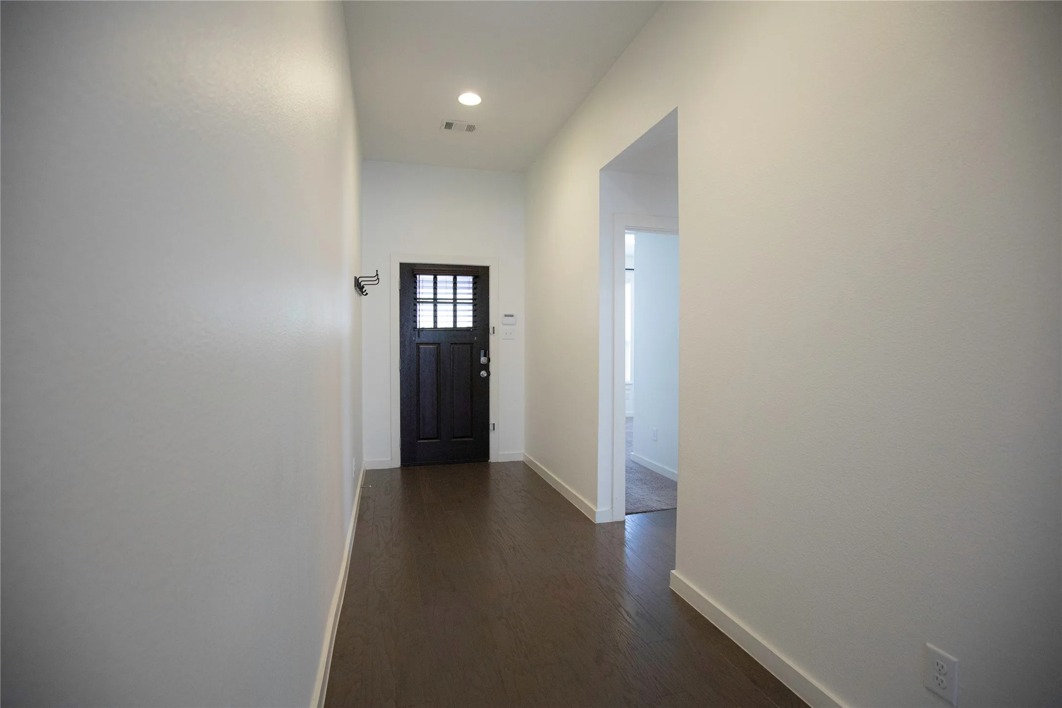 Single Family Residence For Rent in Collin County , 404 Barnstorm Drive, Celina, Texas 75009, 4 Bedroom, 3 Bathroom, 2 Garage spaces, 2,114 Sqft, built in 2017, mls#21330234, Real Estate Agent in Celina, Homes For Rent in Collin county, Homes For Rent in Celina, Realtor in Celina Texas, Real Estate Brokerage Independent Realty Texas, Luminita Cordes Realtor