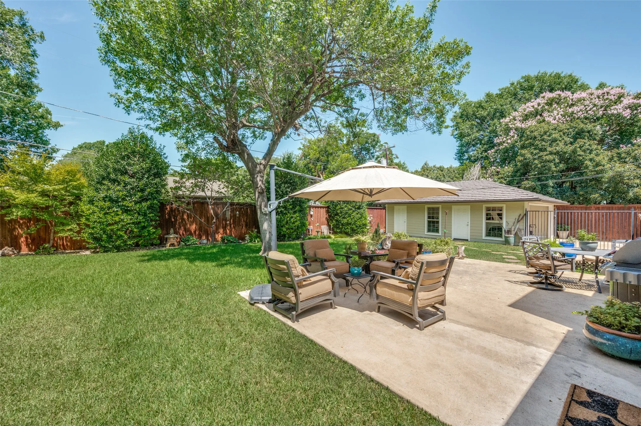 Another view of the large landscaped back yard.