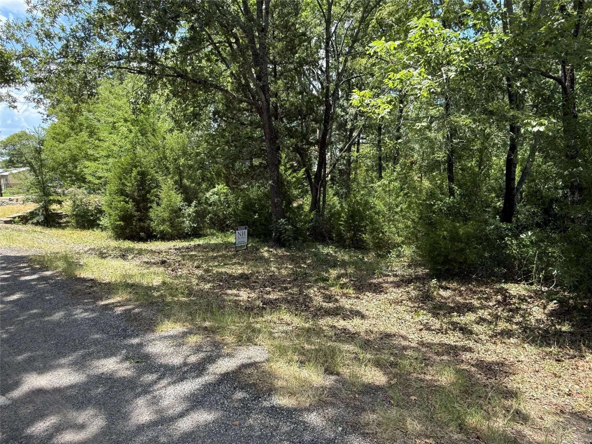 Unimproved Land For Sale in Henderson County , 6134 Tejas Drive, Mabank, Texas 75156, 0, 0, Garage spaces, 0 Sqft, built in 0, Price $24,000, mls#21330261, Real Estate Agent in Mabank, Homes For Sale in Henderson county, Homes For Sale in Mabank, Realtor in Mabank Texas, Real Estate Brokerage Independent Realty Texas, Luminita Cordes Realtor