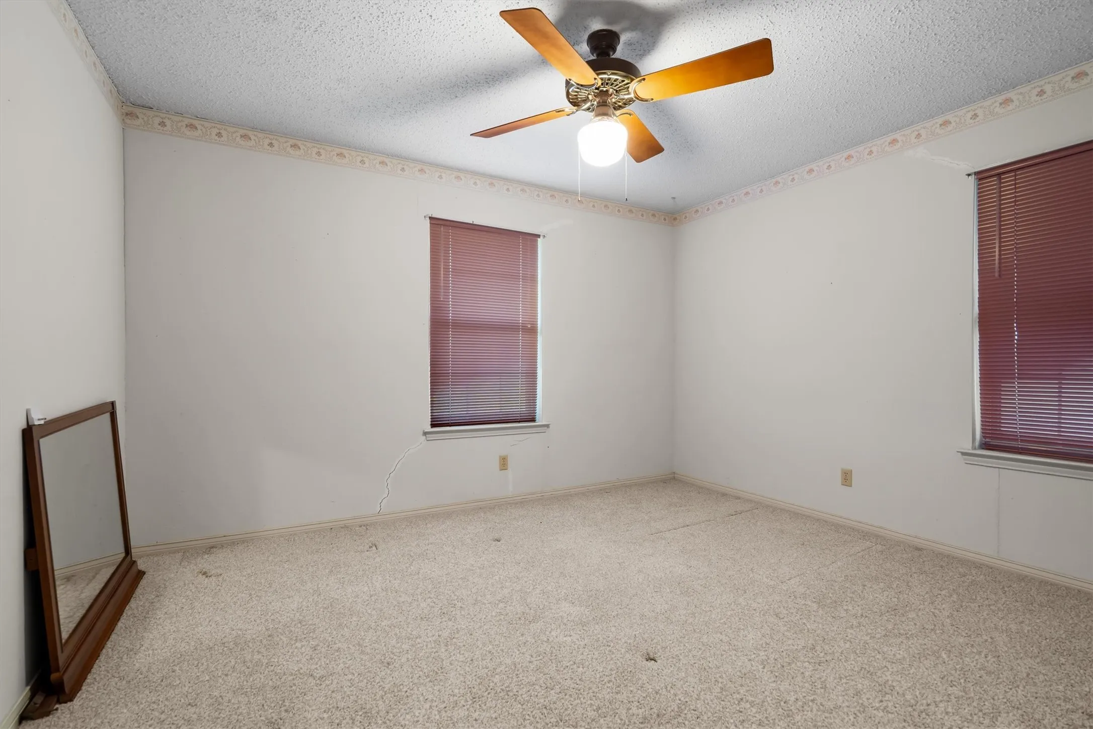Single Family Residence For Sale in Collin County , 12972 Fm 981, Blue Ridge, Texas 75424, 3 Bedroom, 2 Bathroom, 1 Garage spaces, 2,183 Sqft, built in 1980, mls#21329979, Real Estate Agent in Blue Ridge, Homes For Sale in Collin county, Homes For Sale in Blue Ridge, Realtor in Blue Ridge Texas, Real Estate Brokerage Independent Realty Texas, Luminita Cordes Realtor