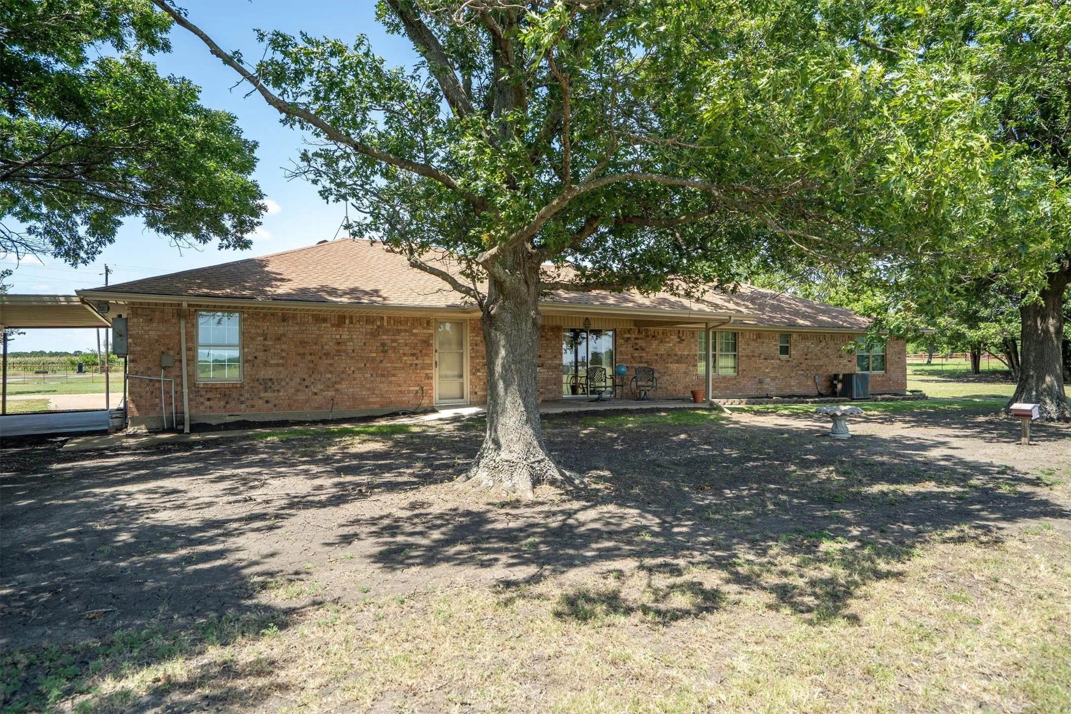 Single Family Residence For Sale in Collin County , 12972 Fm 981, Blue Ridge, Texas 75424, 3 Bedroom, 2 Bathroom, 1 Garage spaces, 2,183 Sqft, built in 1980, mls#21329979, Real Estate Agent in Blue Ridge, Homes For Sale in Collin county, Homes For Sale in Blue Ridge, Realtor in Blue Ridge Texas, Real Estate Brokerage Independent Realty Texas, Luminita Cordes Realtor