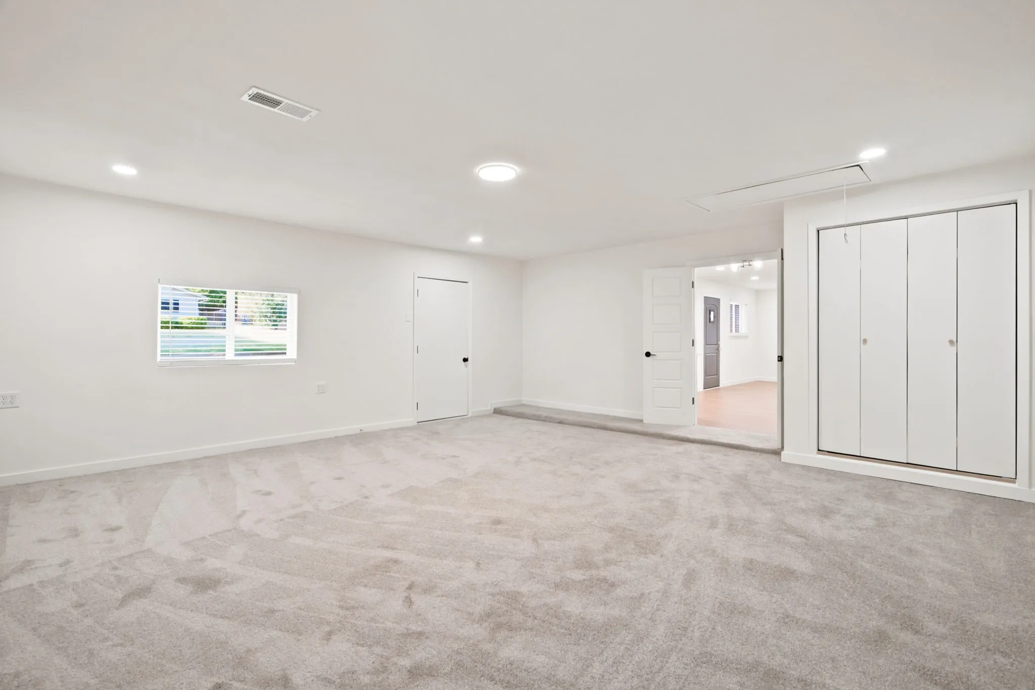 Single Family Residence For Sale in Tarrant County , 6632 Ellis Road, Fort Worth, Texas 76112, 3 Bedroom, 2 Bathroom, Garage spaces, 1,596 Sqft, built in 1960, mls#21323193, Real Estate Agent in Fort Worth, Homes For Sale in Tarrant county, Homes For Sale in Fort Worth, Realtor in Fort Worth Texas, Real Estate Brokerage Independent Realty Texas, Luminita Cordes Realtor