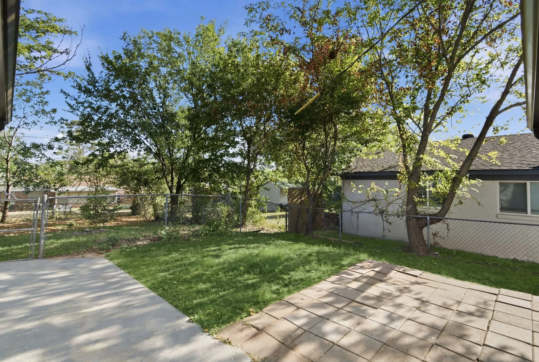 Single Family Residence For Sale in Tarrant County , 6632 Ellis Road, Fort Worth, Texas 76112, 3 Bedroom, 2 Bathroom, Garage spaces, 1,596 Sqft, built in 1960, mls#21323193, Real Estate Agent in Fort Worth, Homes For Sale in Tarrant county, Homes For Sale in Fort Worth, Realtor in Fort Worth Texas, Real Estate Brokerage Independent Realty Texas, Luminita Cordes Realtor