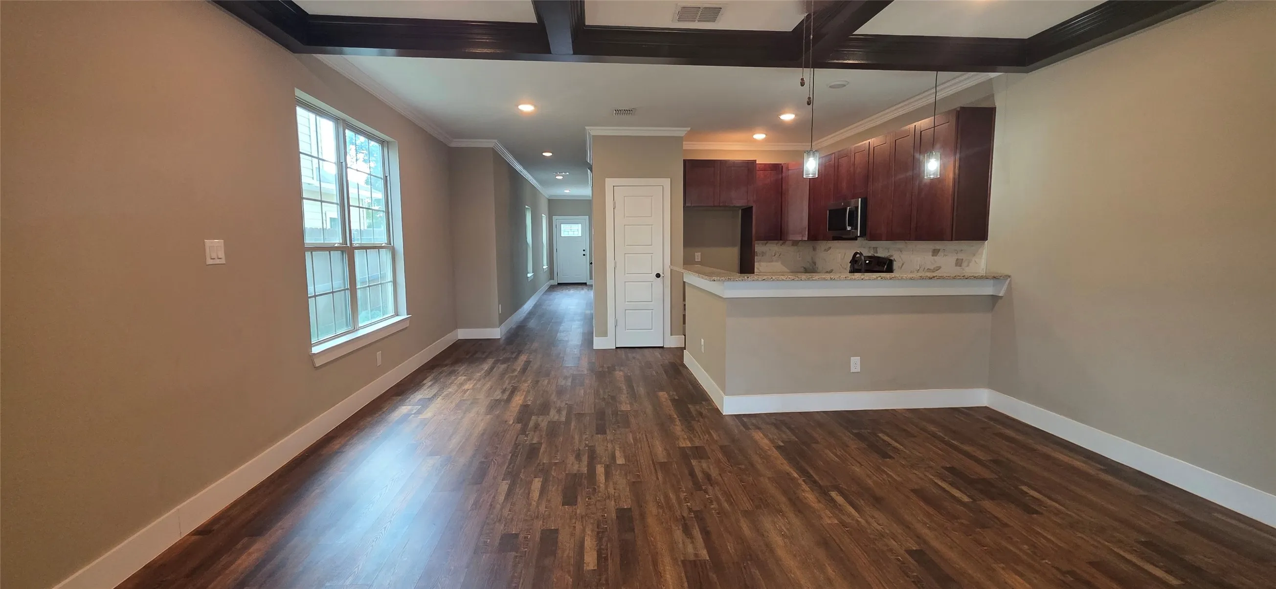 Townhouse For Rent in Tarrant County , 1705 Ash Crescent Street, Fort Worth, Texas 76104, 3 Bedroom, 3 Bathroom, 1 Garage spaces, 1,589 Sqft, built in 2022, mls#21329068, Real Estate Agent in Fort Worth, Homes For Rent in Tarrant county, Homes For Rent in Fort Worth, Realtor in Fort Worth Texas, Real Estate Brokerage Independent Realty Texas, Luminita Cordes Realtor