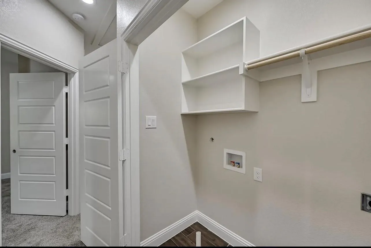 Townhouse For Rent in Tarrant County , 1705 Ash Crescent Street, Fort Worth, Texas 76104, 3 Bedroom, 3 Bathroom, 1 Garage spaces, 1,589 Sqft, built in 2022, mls#21329068, Real Estate Agent in Fort Worth, Homes For Rent in Tarrant county, Homes For Rent in Fort Worth, Realtor in Fort Worth Texas, Real Estate Brokerage Independent Realty Texas, Luminita Cordes Realtor