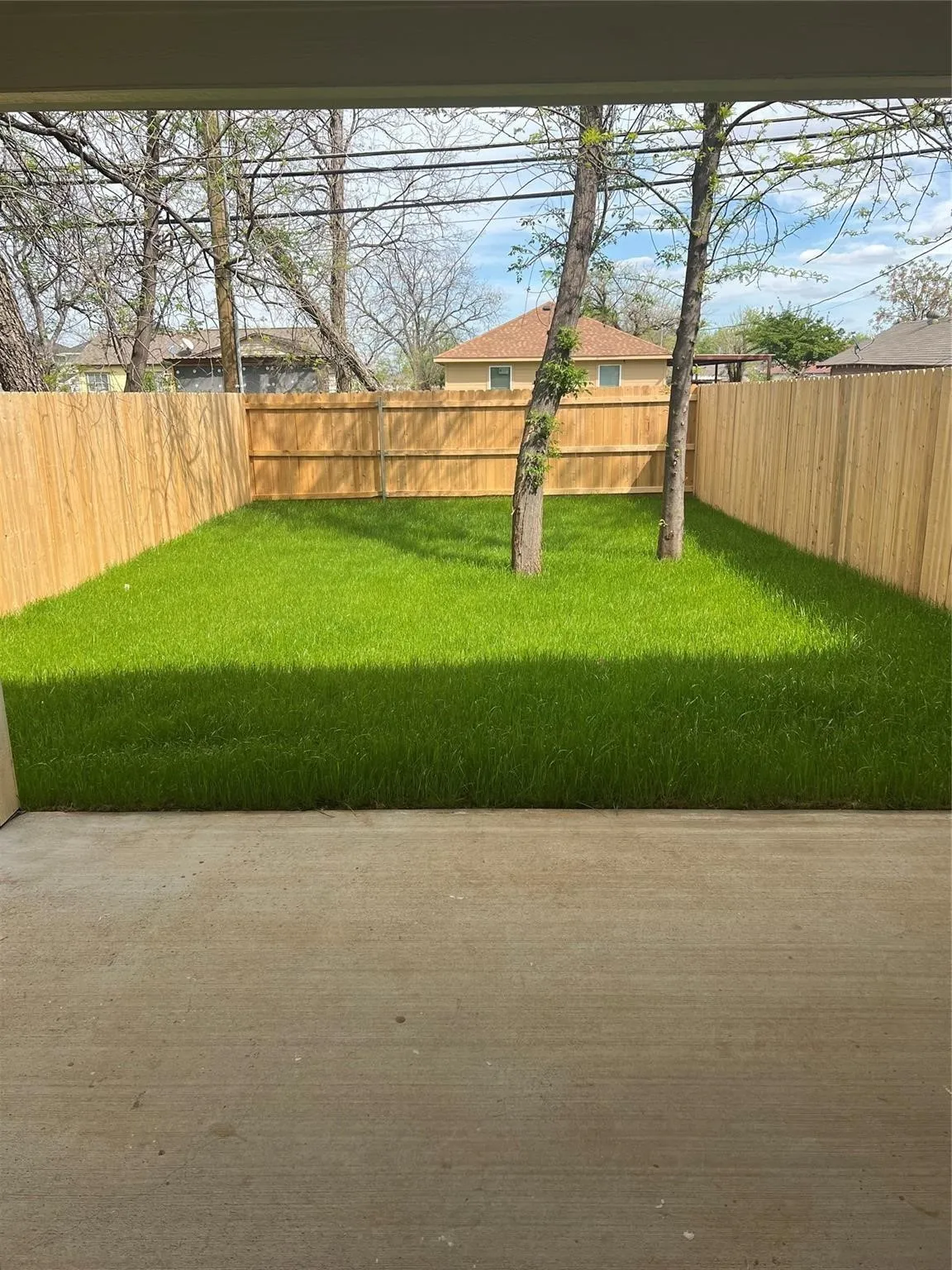 Townhouse For Rent in Tarrant County , 1705 Ash Crescent Street, Fort Worth, Texas 76104, 3 Bedroom, 3 Bathroom, 1 Garage spaces, 1,589 Sqft, built in 2022, mls#21329068, Real Estate Agent in Fort Worth, Homes For Rent in Tarrant county, Homes For Rent in Fort Worth, Realtor in Fort Worth Texas, Real Estate Brokerage Independent Realty Texas, Luminita Cordes Realtor