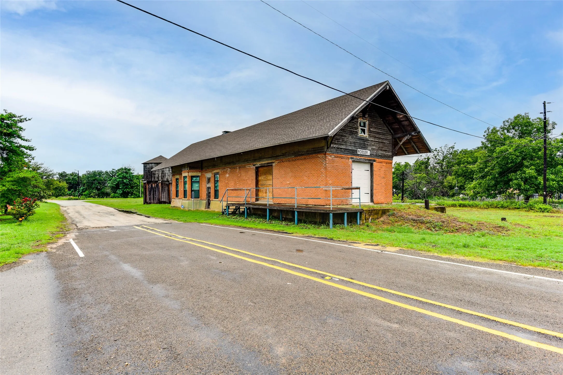 Business For Sale in Kaufman County , 211 Main Street, Rosser, Texas 75157, 0, 0, Garage spaces, 0 Sqft, built in 1917, mls#21327820, Real Estate Agent in Rosser, Homes For Sale in Kaufman county, Homes For Sale in Rosser, Realtor in Rosser Texas, Real Estate Brokerage Independent Realty Texas, Luminita Cordes Realtor