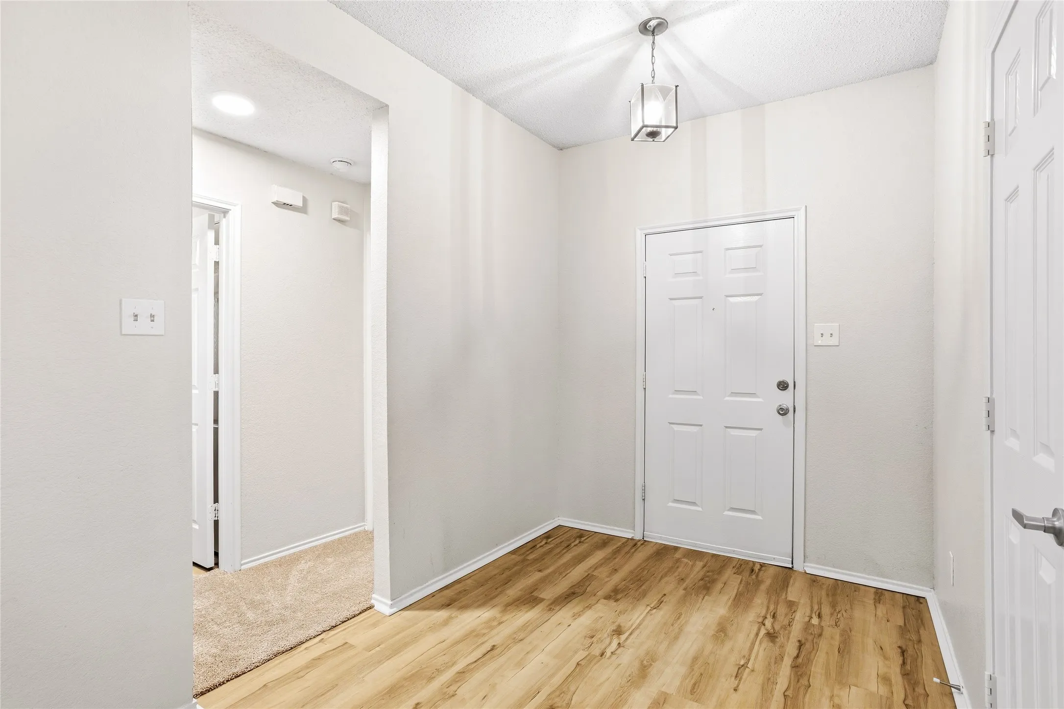 Single Family Residence For Sale in Rockwall County , 2612 Spencer Circle, Royse City, Texas 75189, 3 Bedroom, 2 Bathroom, 2 Garage spaces, 1,628 Sqft, built in 2005, mls#21324470, Real Estate Agent in Royse City, Homes For Sale in Rockwall county, Homes For Sale in Royse City, Realtor in Royse City Texas, Real Estate Brokerage Independent Realty Texas, Luminita Cordes Realtor