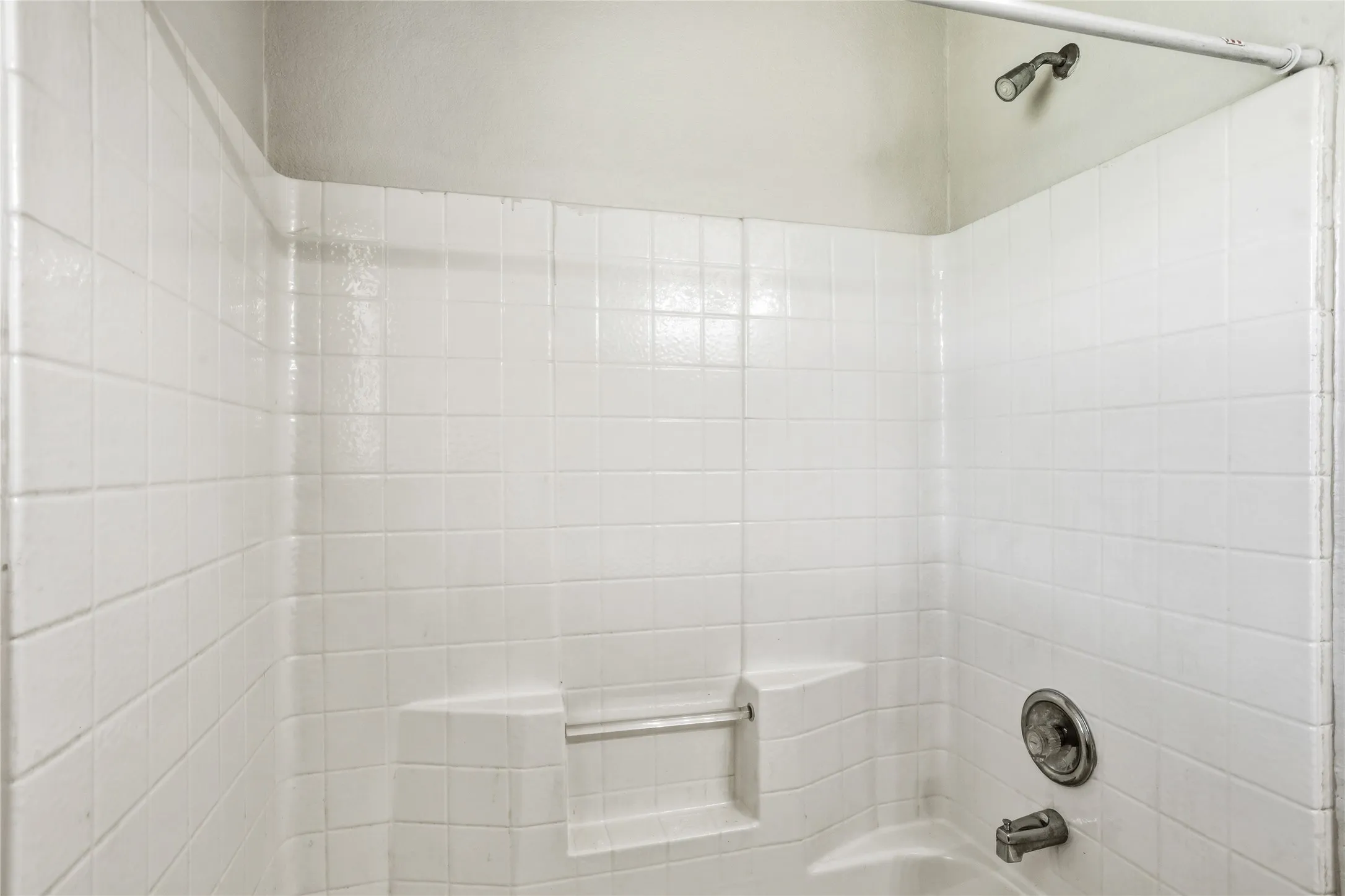 Single Family Residence For Sale in Rockwall County , 2612 Spencer Circle, Royse City, Texas 75189, 3 Bedroom, 2 Bathroom, 2 Garage spaces, 1,628 Sqft, built in 2005, mls#21324470, Real Estate Agent in Royse City, Homes For Sale in Rockwall county, Homes For Sale in Royse City, Realtor in Royse City Texas, Real Estate Brokerage Independent Realty Texas, Luminita Cordes Realtor