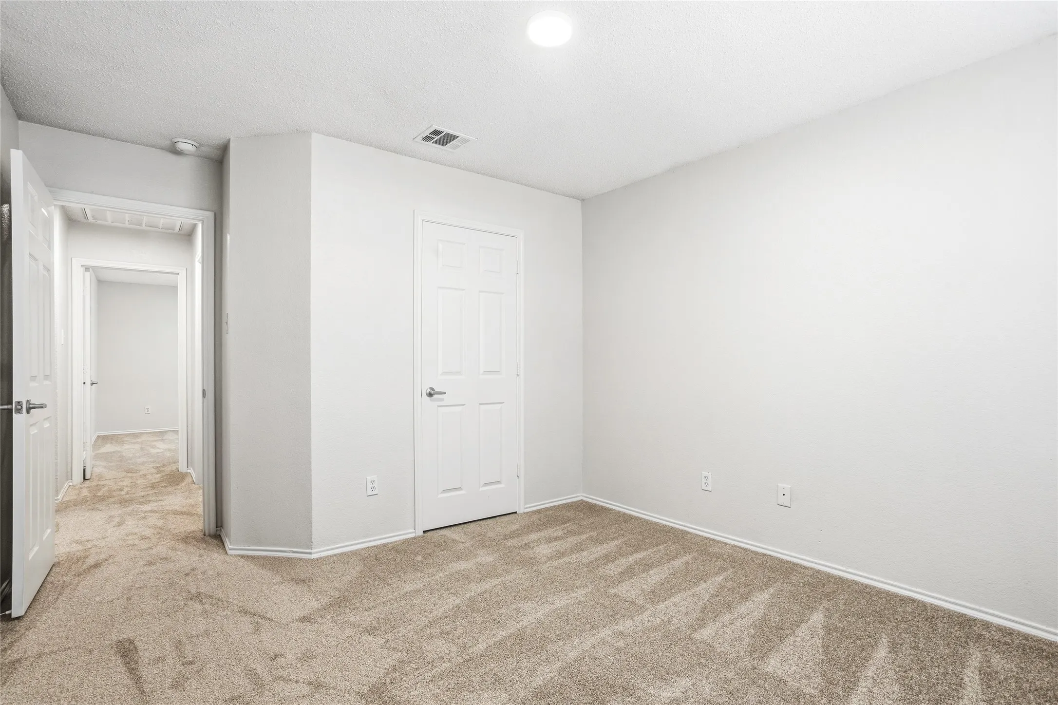 Single Family Residence For Sale in Rockwall County , 2612 Spencer Circle, Royse City, Texas 75189, 3 Bedroom, 2 Bathroom, 2 Garage spaces, 1,628 Sqft, built in 2005, mls#21324470, Real Estate Agent in Royse City, Homes For Sale in Rockwall county, Homes For Sale in Royse City, Realtor in Royse City Texas, Real Estate Brokerage Independent Realty Texas, Luminita Cordes Realtor