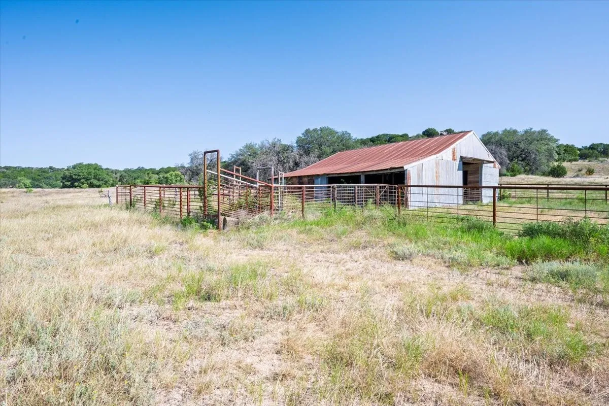 Ranch For Sale in Coryell County , 3255 County Road 154, Evant, Texas 76525, 0, 0, Garage spaces, 0 Sqft, built in 1965, mls#21330273, Real Estate Agent in Evant, Homes For Sale in Coryell county, Homes For Sale in Evant, Realtor in Evant Texas, Real Estate Brokerage Independent Realty Texas, Luminita Cordes Realtor